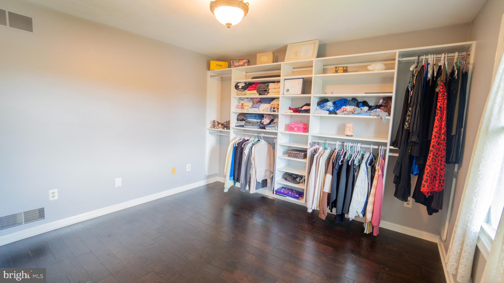 FLORIBUNDA - Residential