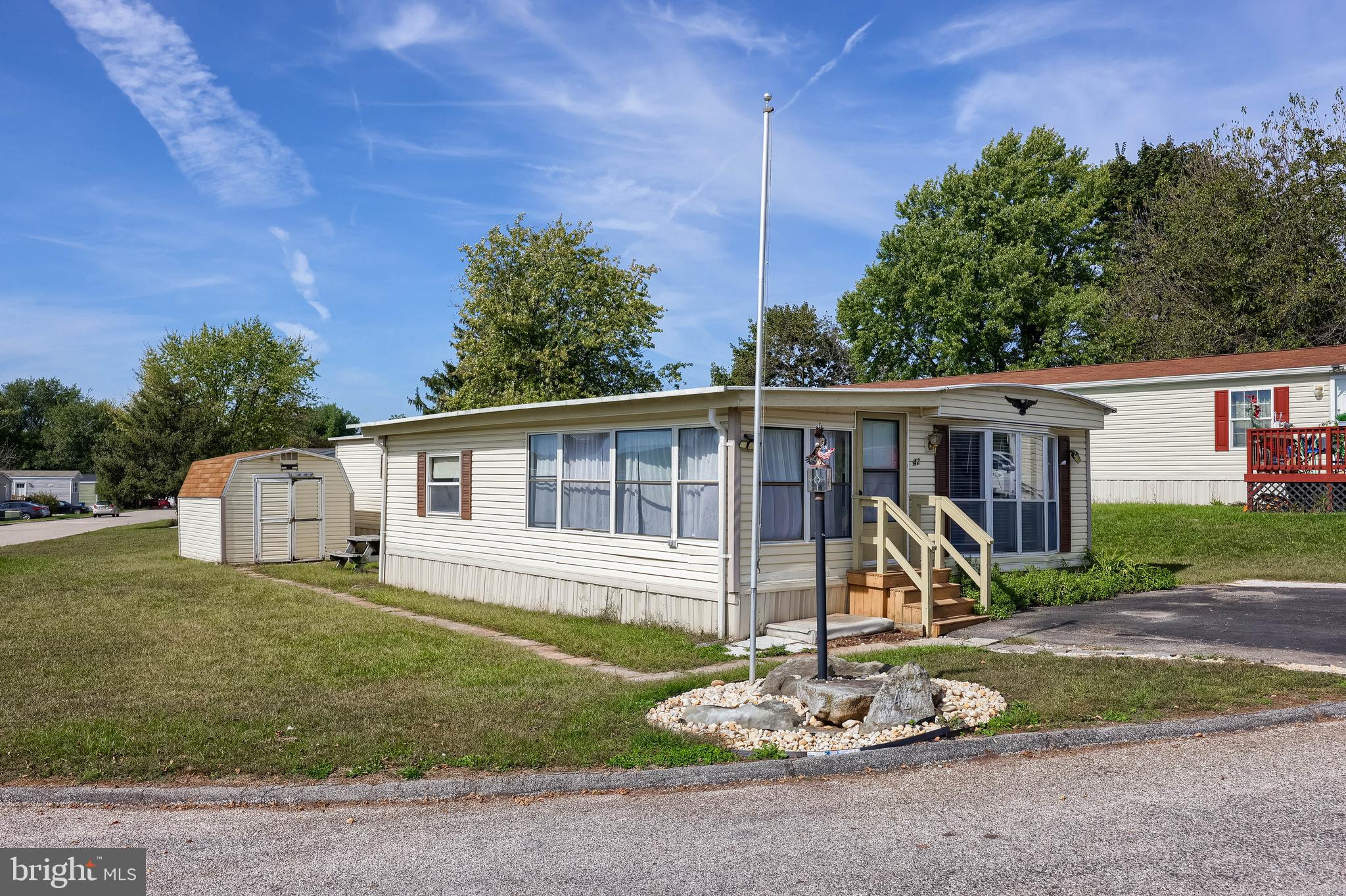 42 CHESAPEAKE ESTATE