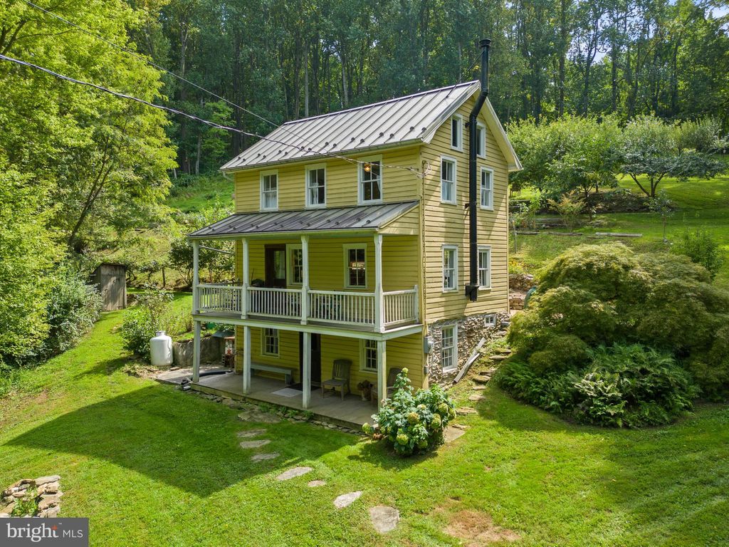 Photo of 128 PITTSBURG VALLEY RD, CONESTOGA, PA 17516 (MLS # PALA2040074)