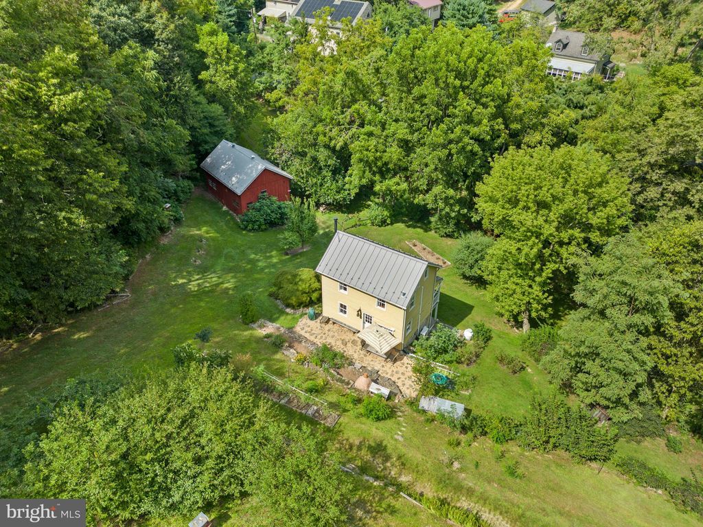 Photo of 128 PITTSBURG VALLEY RD, CONESTOGA, PA 17516 (MLS # PALA2040074)