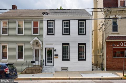 Photo of 206 S FOURTH ST, COLUMBIA, PA 17512 (MLS # PALA2038744)