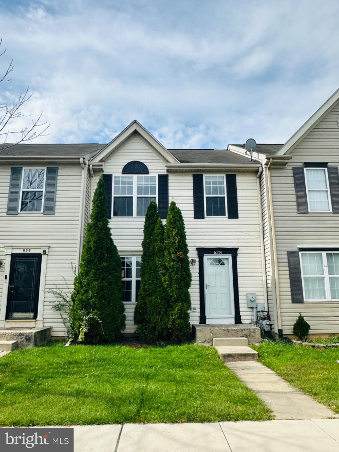 BOSTON COURTS - Residential