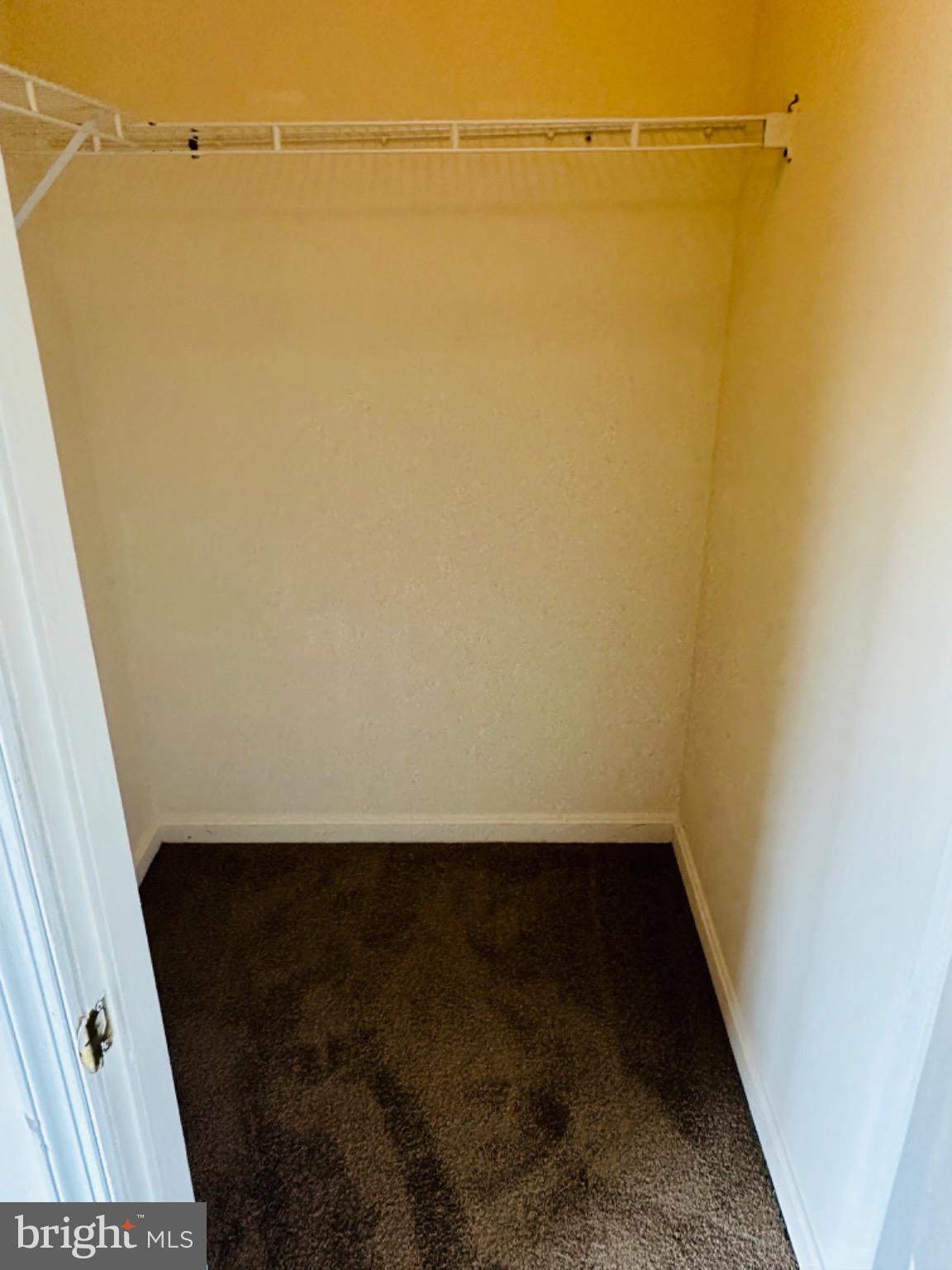 BOSTON COURTS - Residential