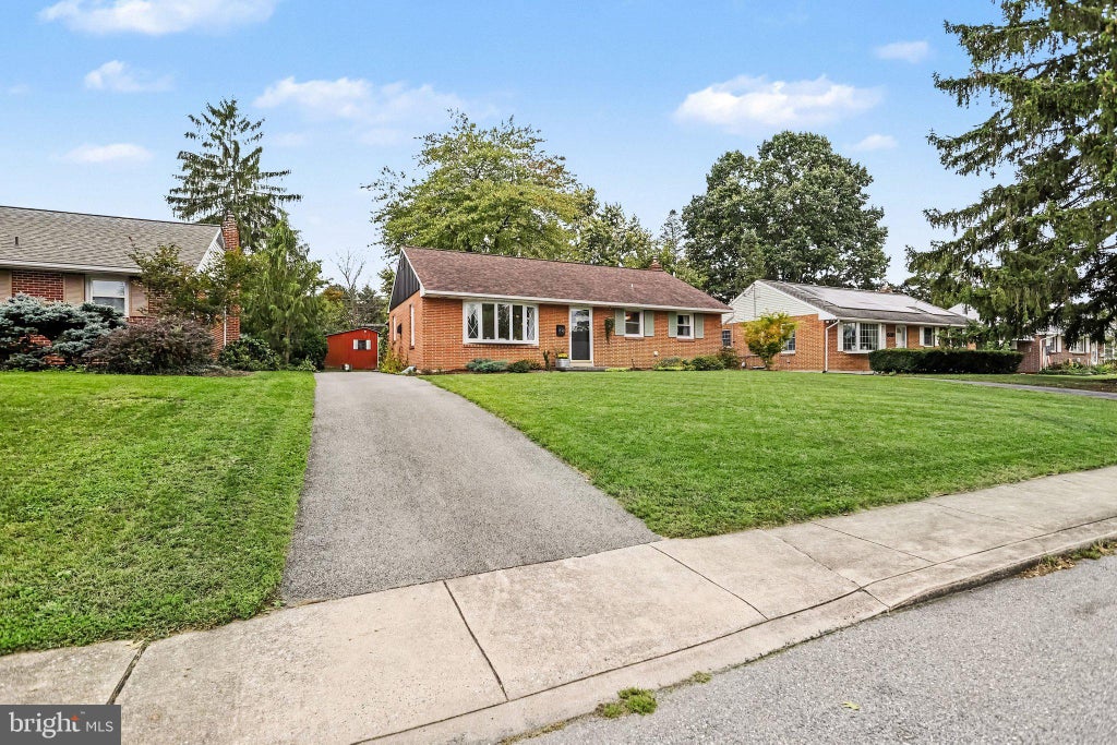Photo of 438 N Mount Joy Street, ELIZABETHTOWN, PA 17022 (MLS # PALA2096026)