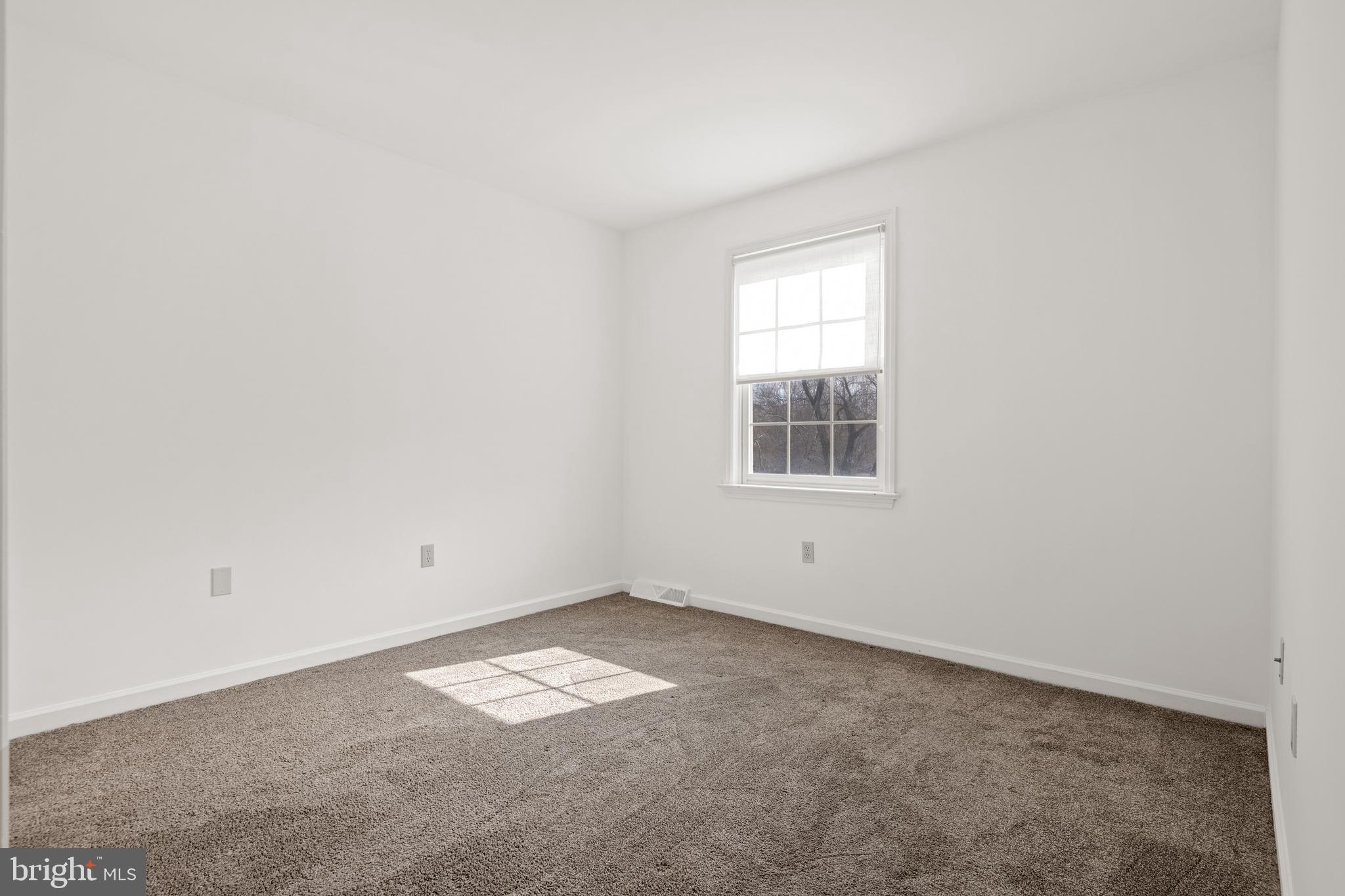 COBBLESTONE COURT - Residential