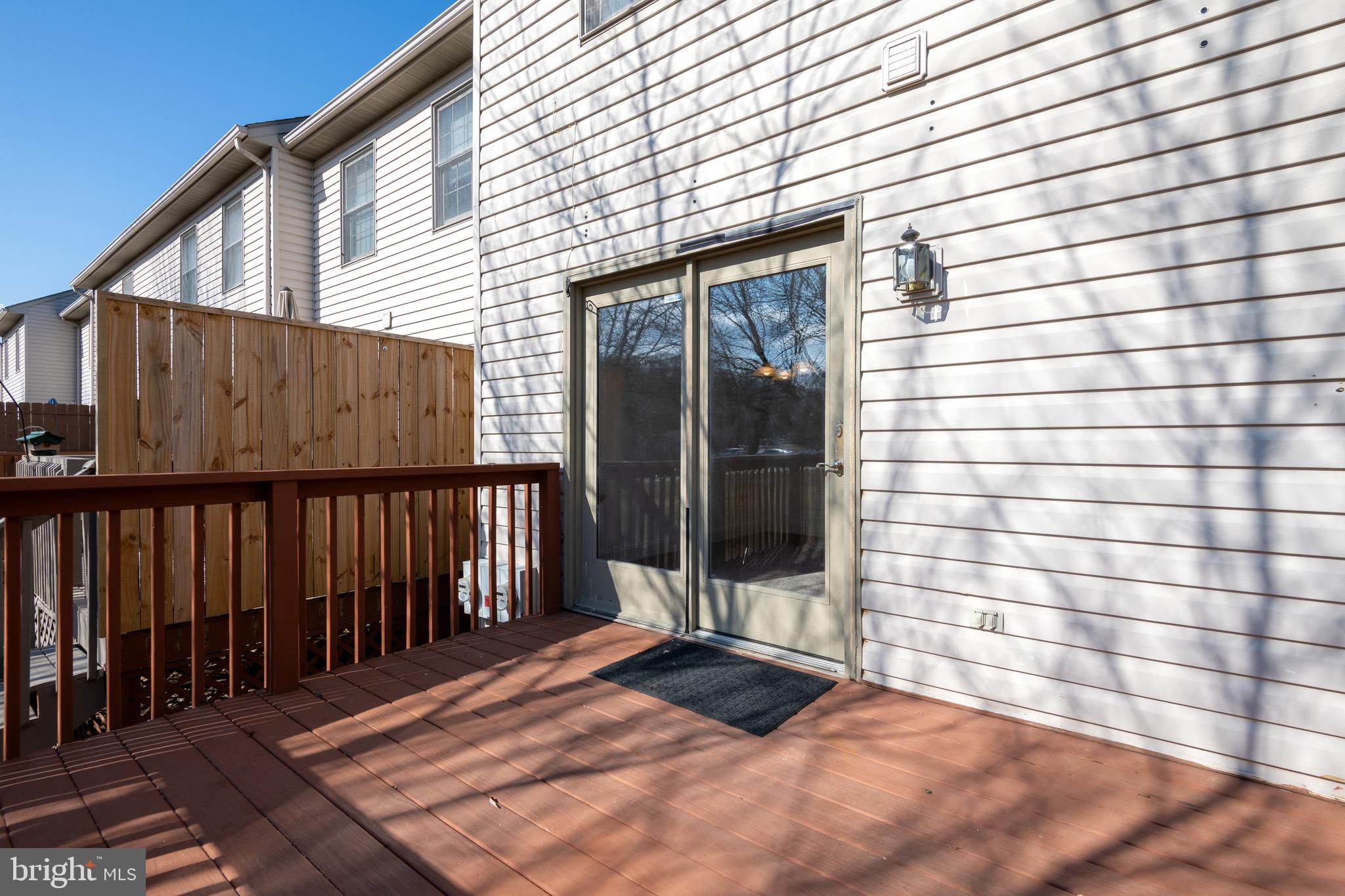 COBBLESTONE COURT - Residential