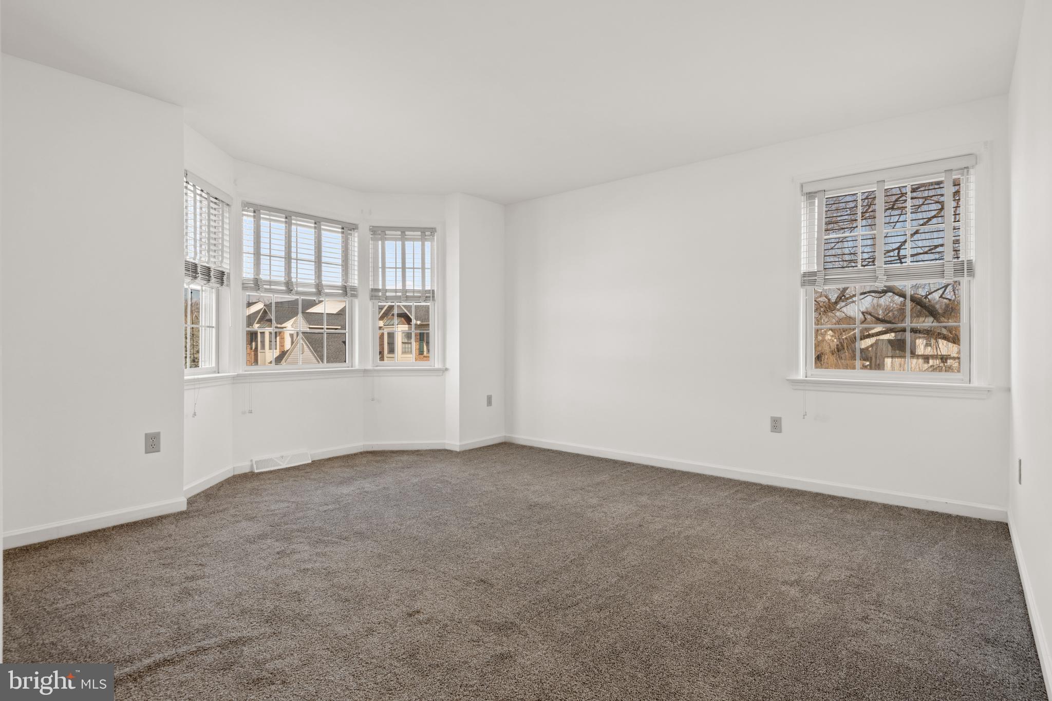 COBBLESTONE COURT - Residential