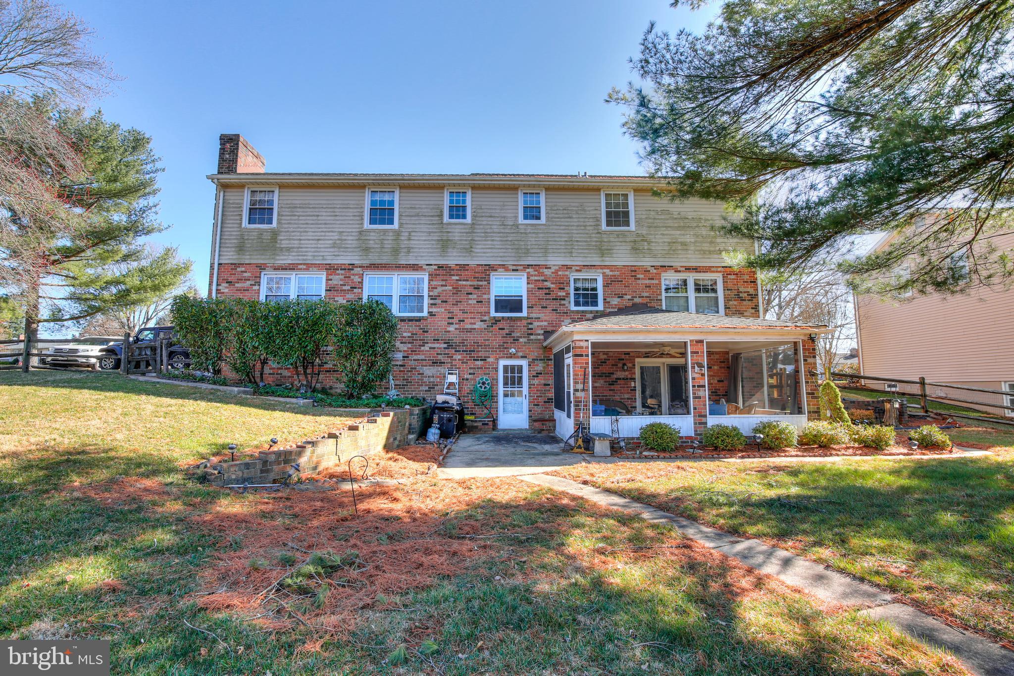 SUNNYBROOK - Residential