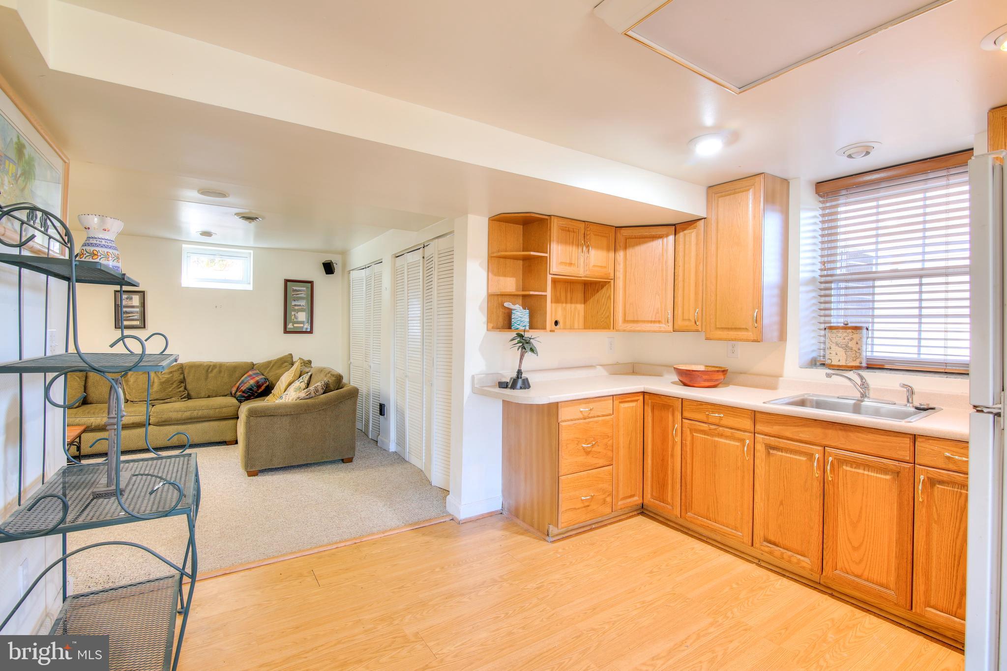 SUNNYBROOK - Residential