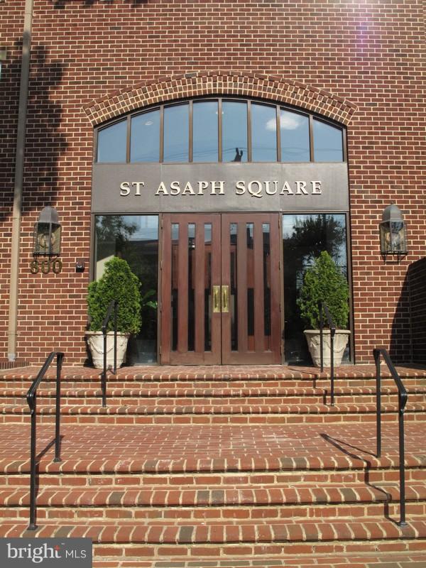 ST ASAPH SQUARE - Residential