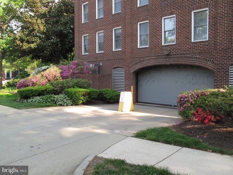 ST ASAPH SQUARE - Residential