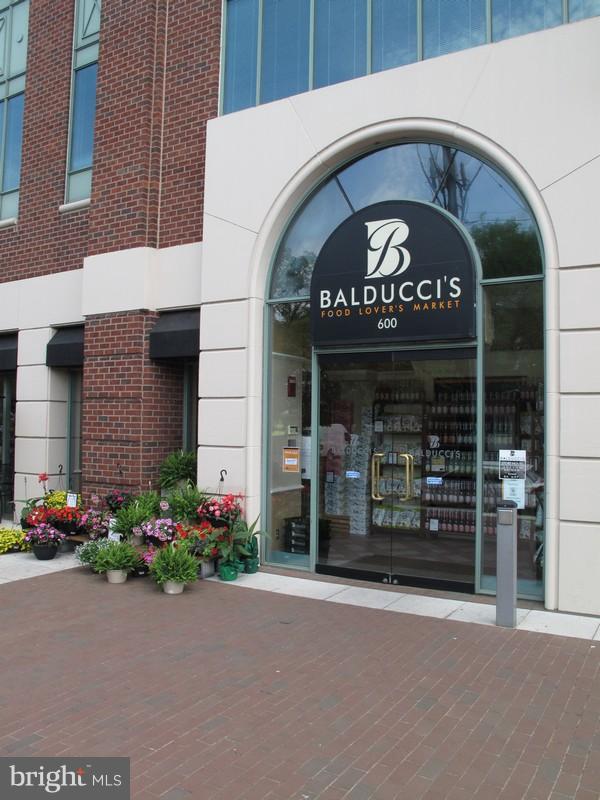 ST ASAPH SQUARE - Residential