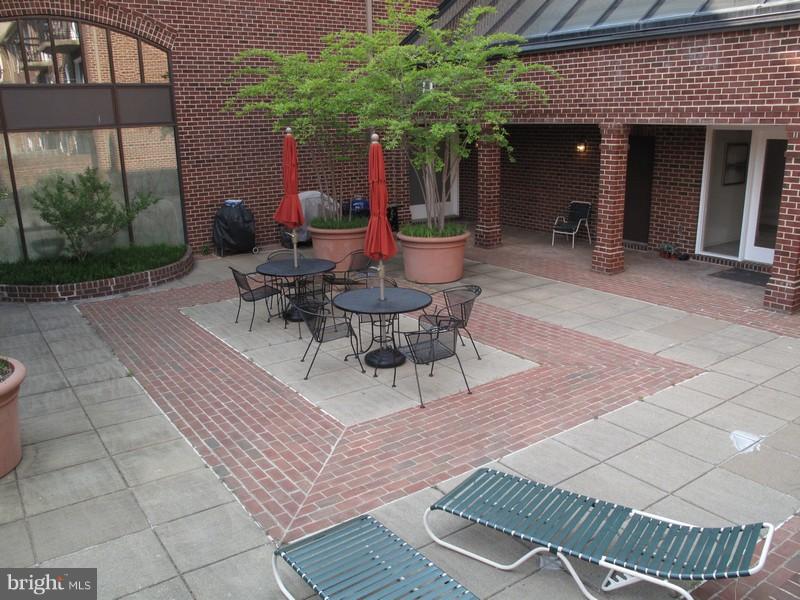 ST ASAPH SQUARE - Residential