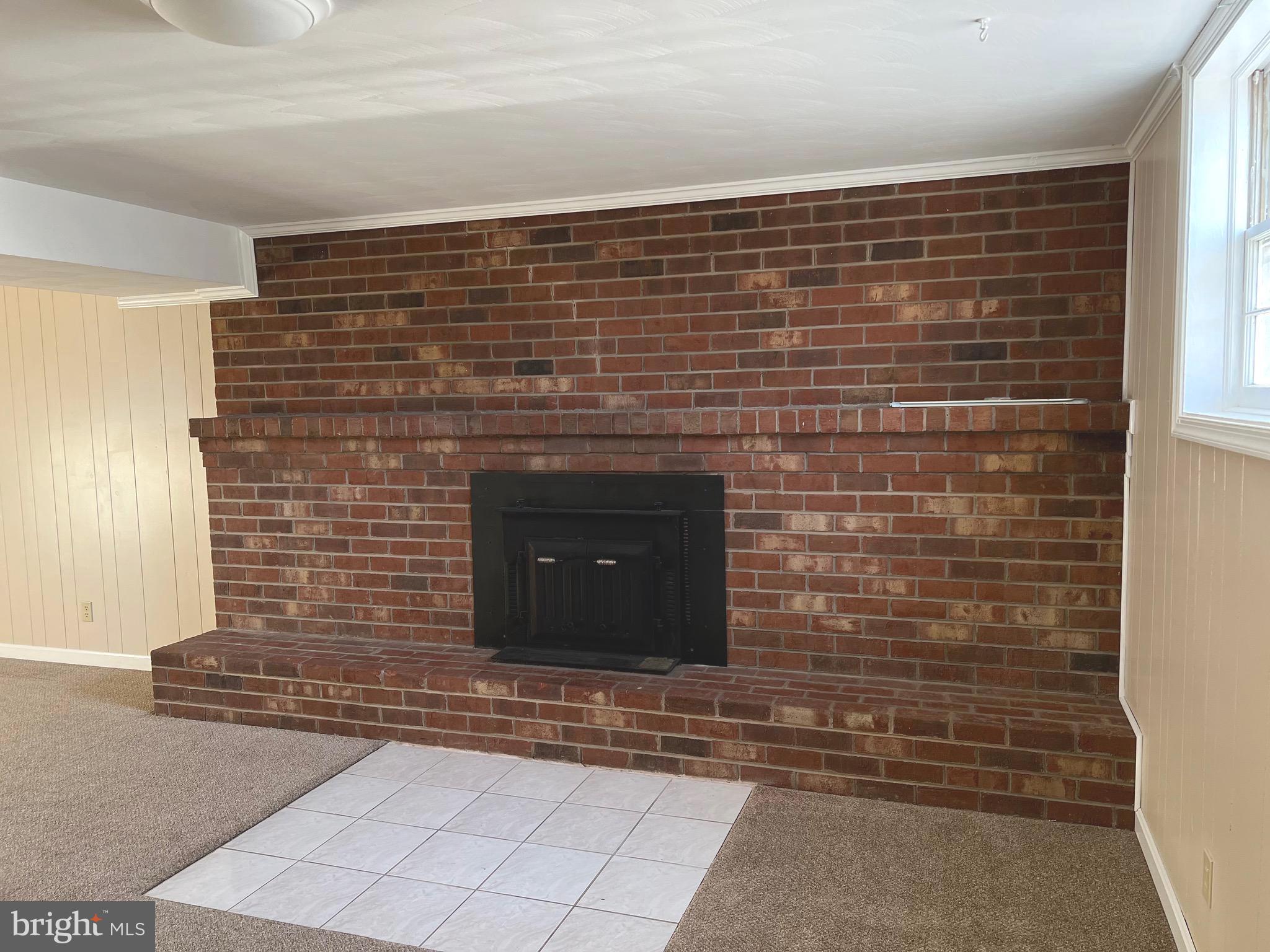 SPOTSWOOD ESTATES - Residential Lease