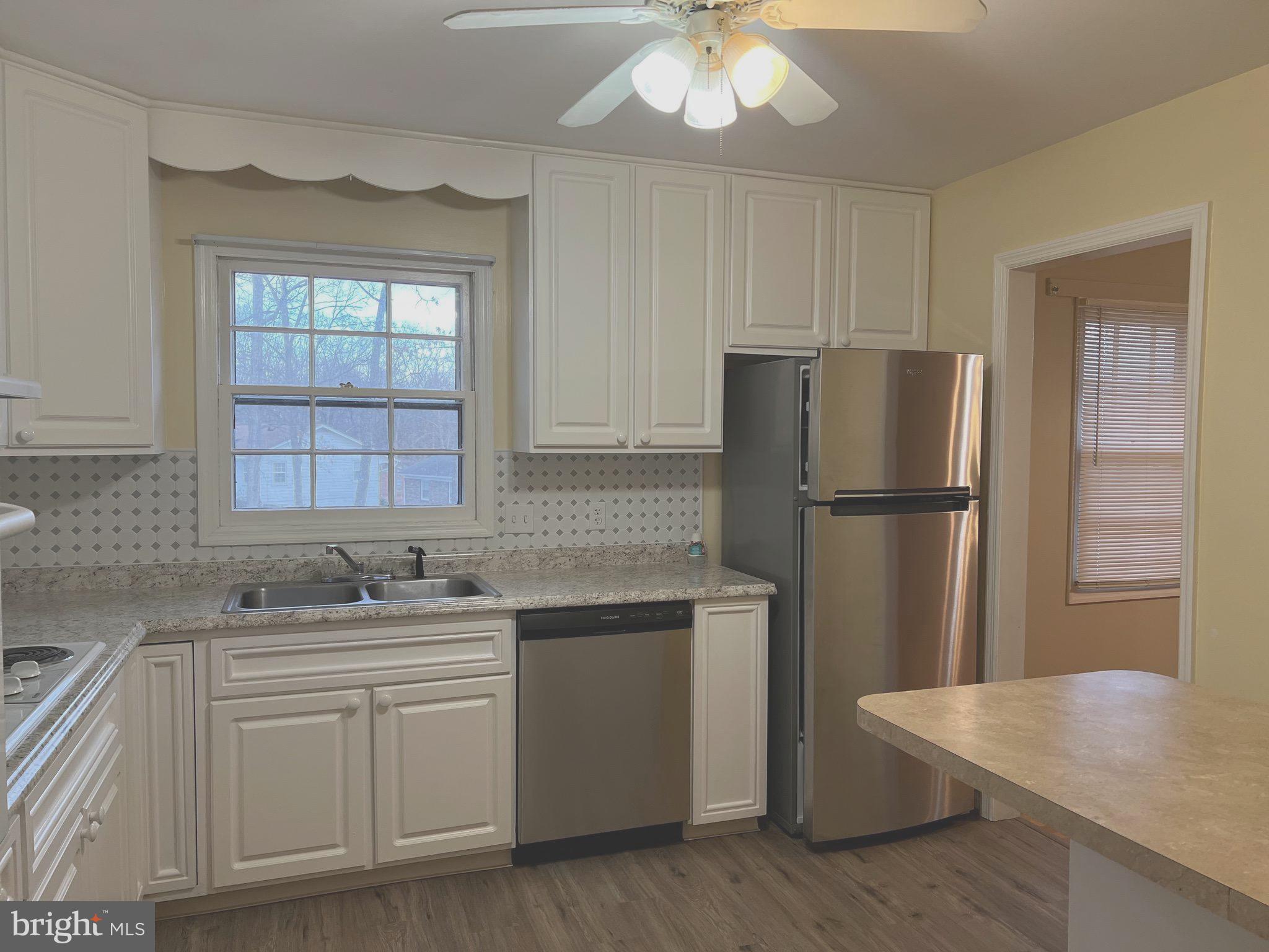 SPOTSWOOD ESTATES - Residential Lease