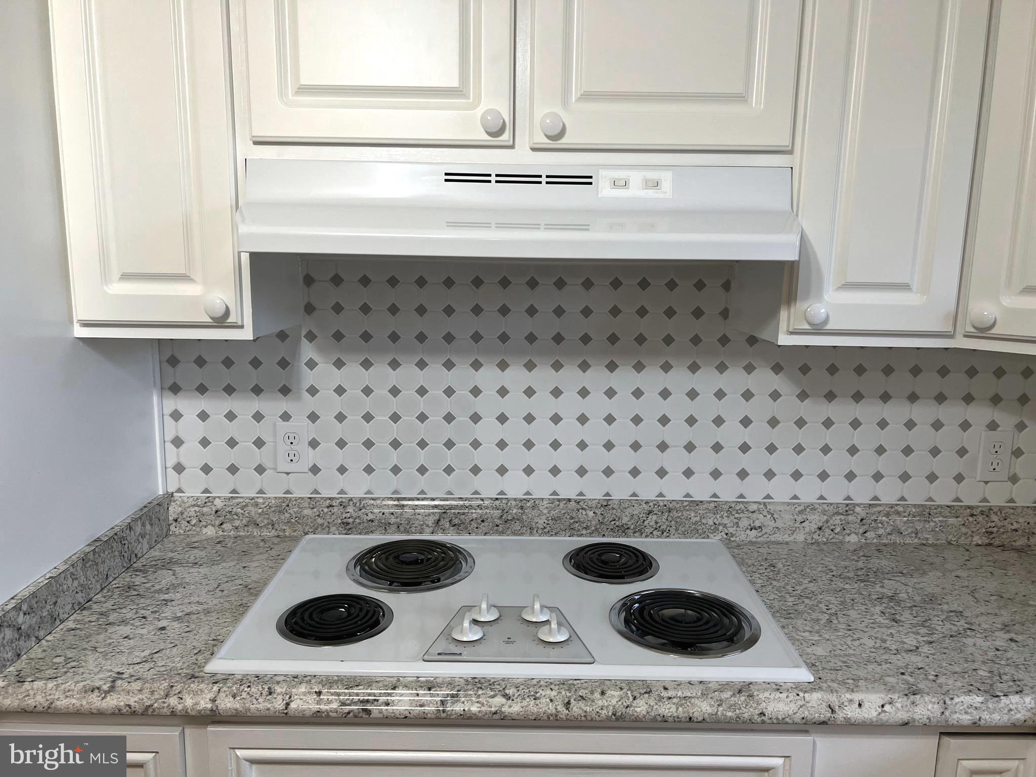 SPOTSWOOD ESTATES - Residential Lease