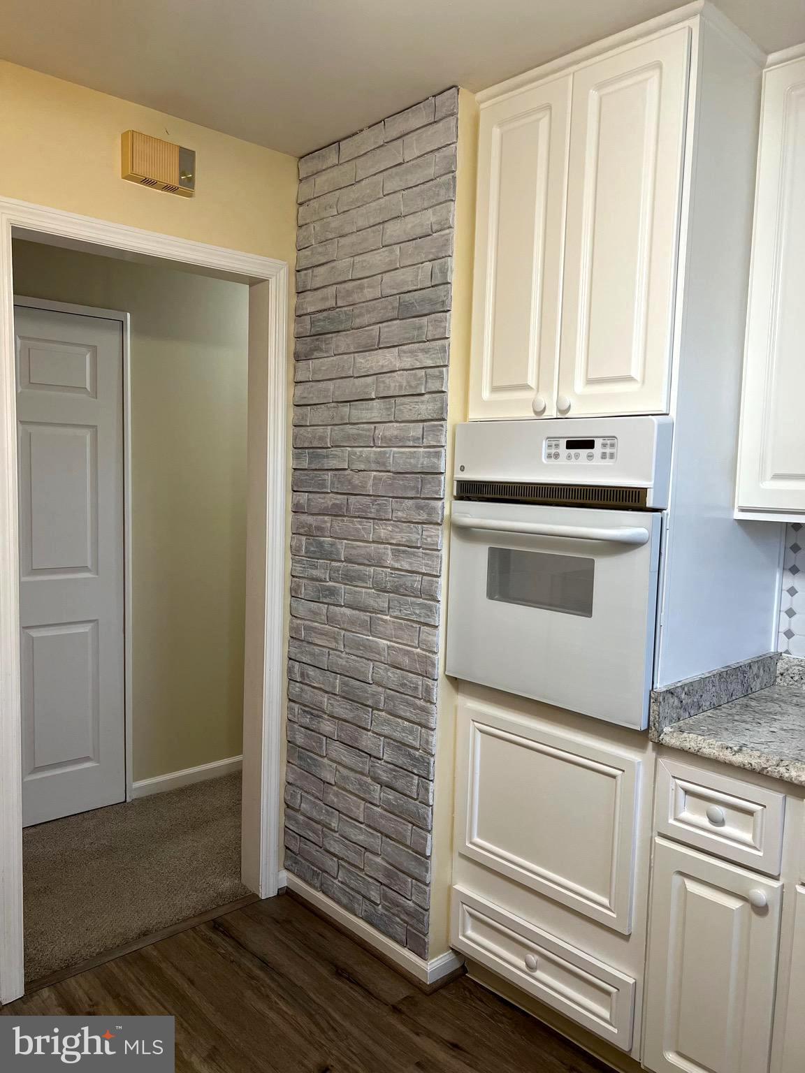 SPOTSWOOD ESTATES - Residential Lease