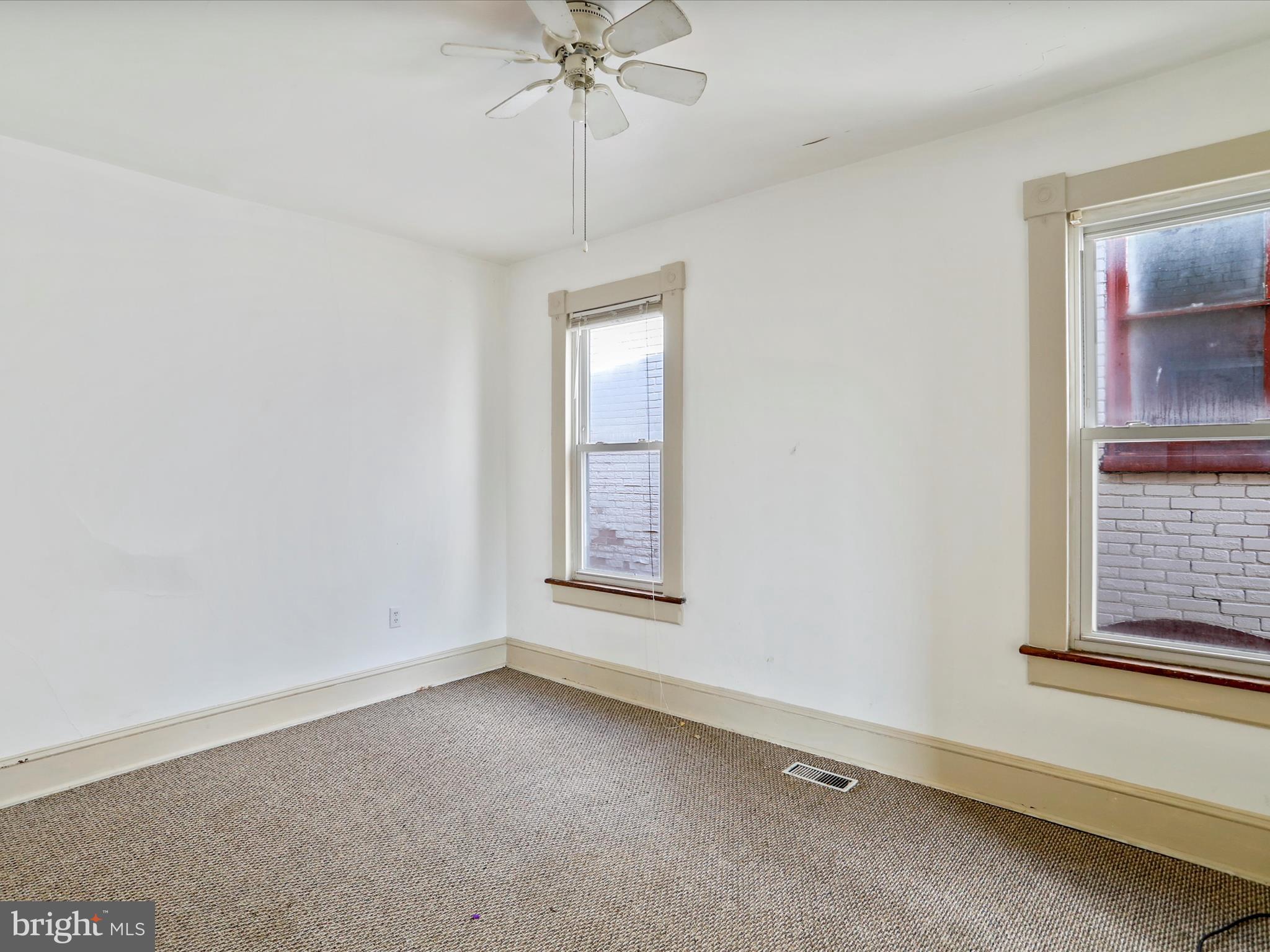 NORTH END - Residential