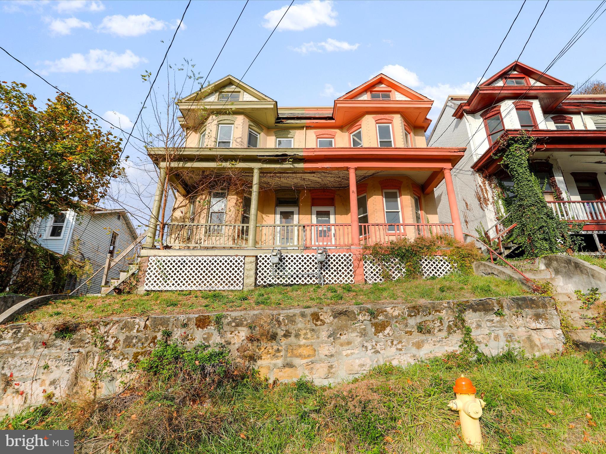 NORTH END - Residential