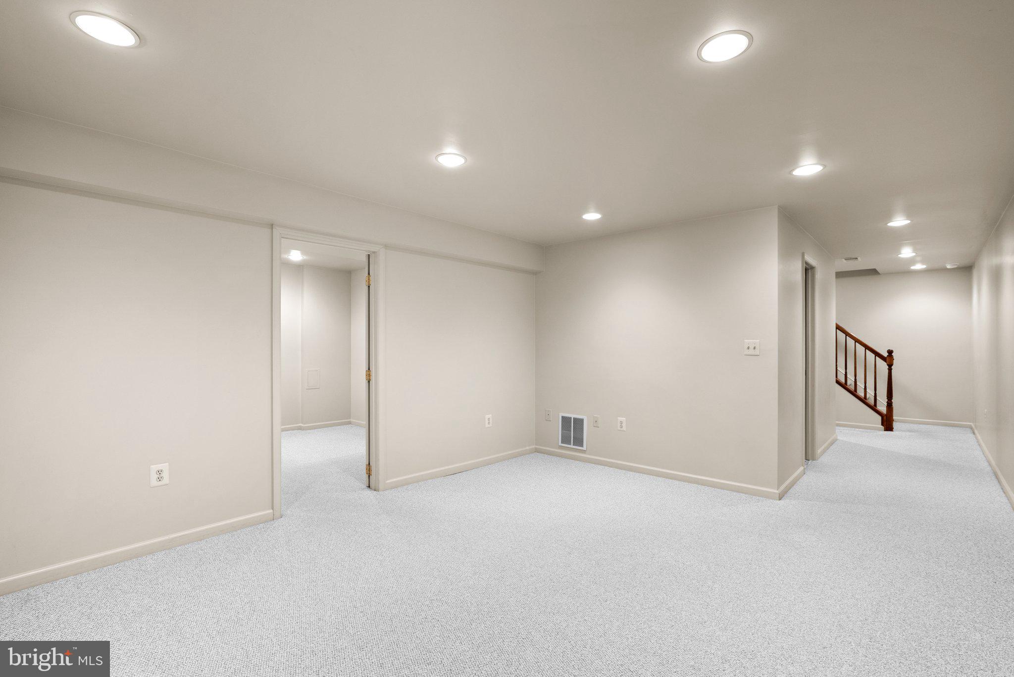 POTOMAC CHASE - Residential