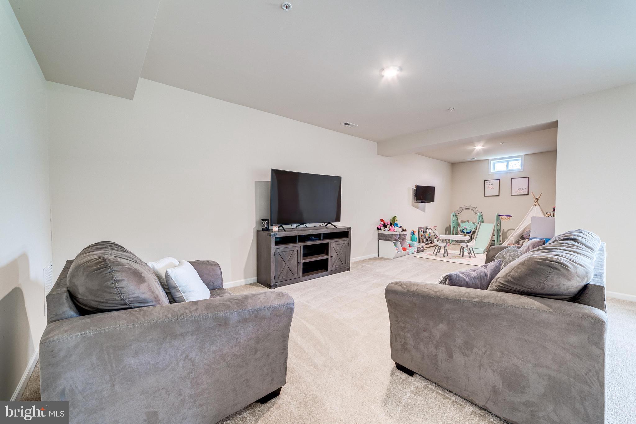 GLENN DALE CROSSING - Residential