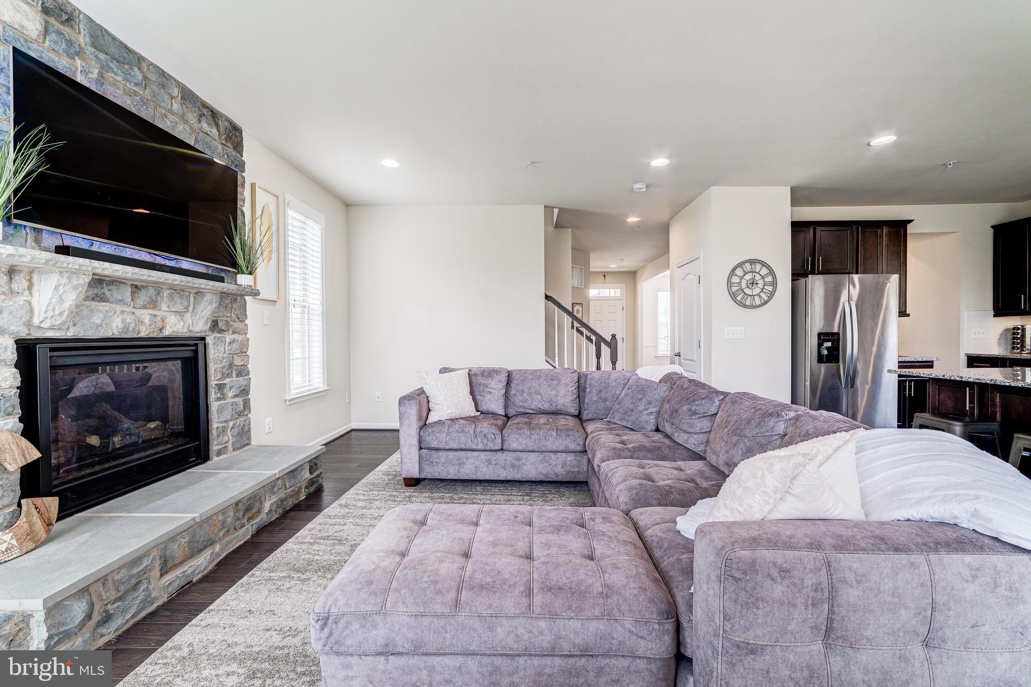 GLENN DALE CROSSING - Residential