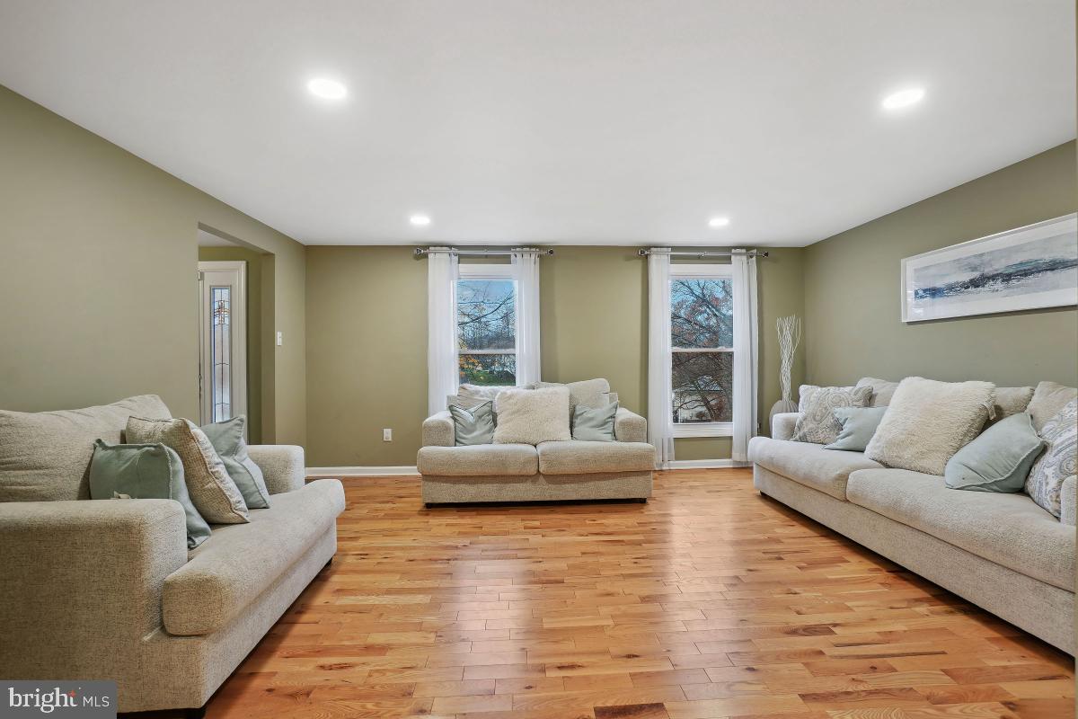 WILLOW WOOD ESTATES - Residential