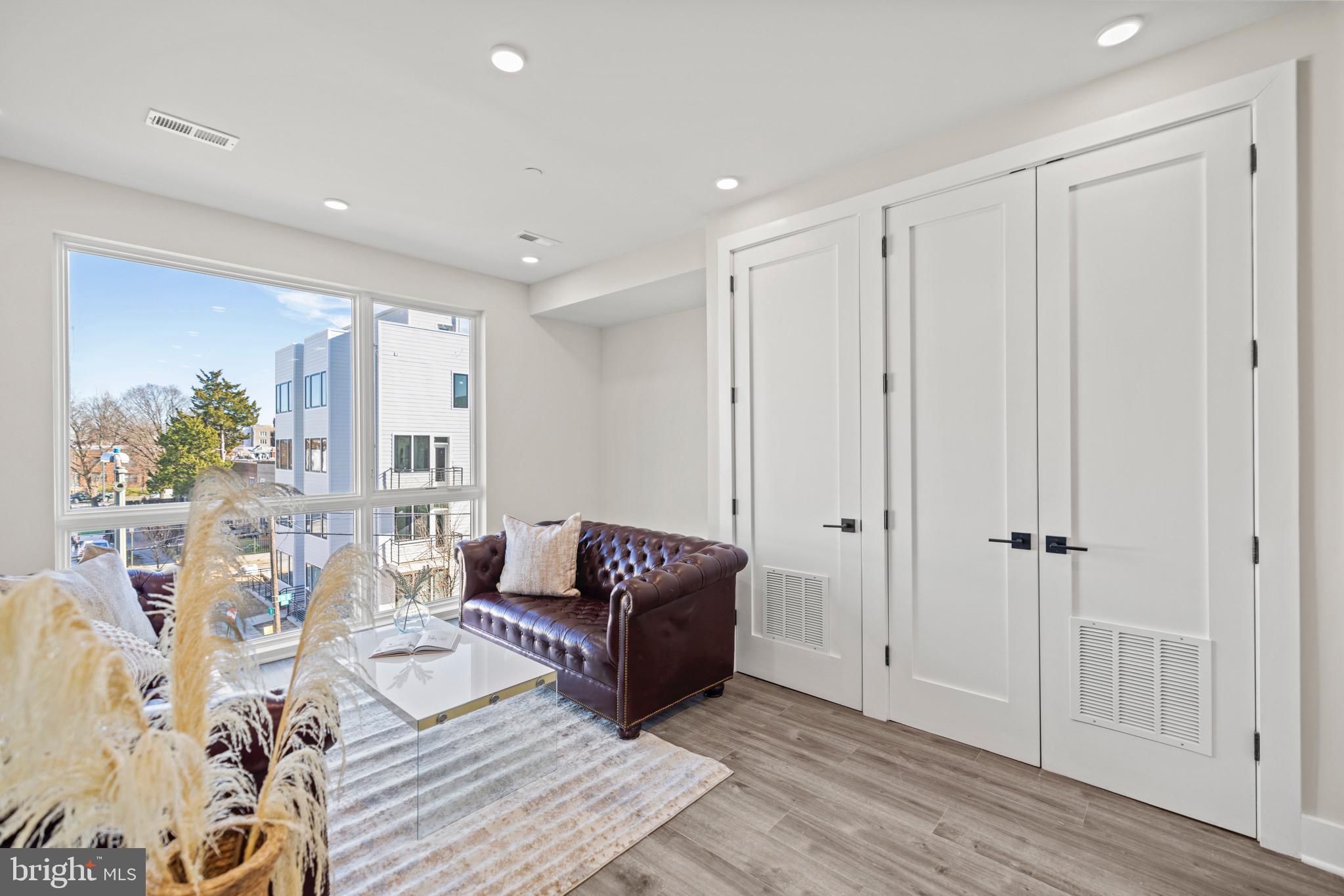 824 18TH STREET NE 10