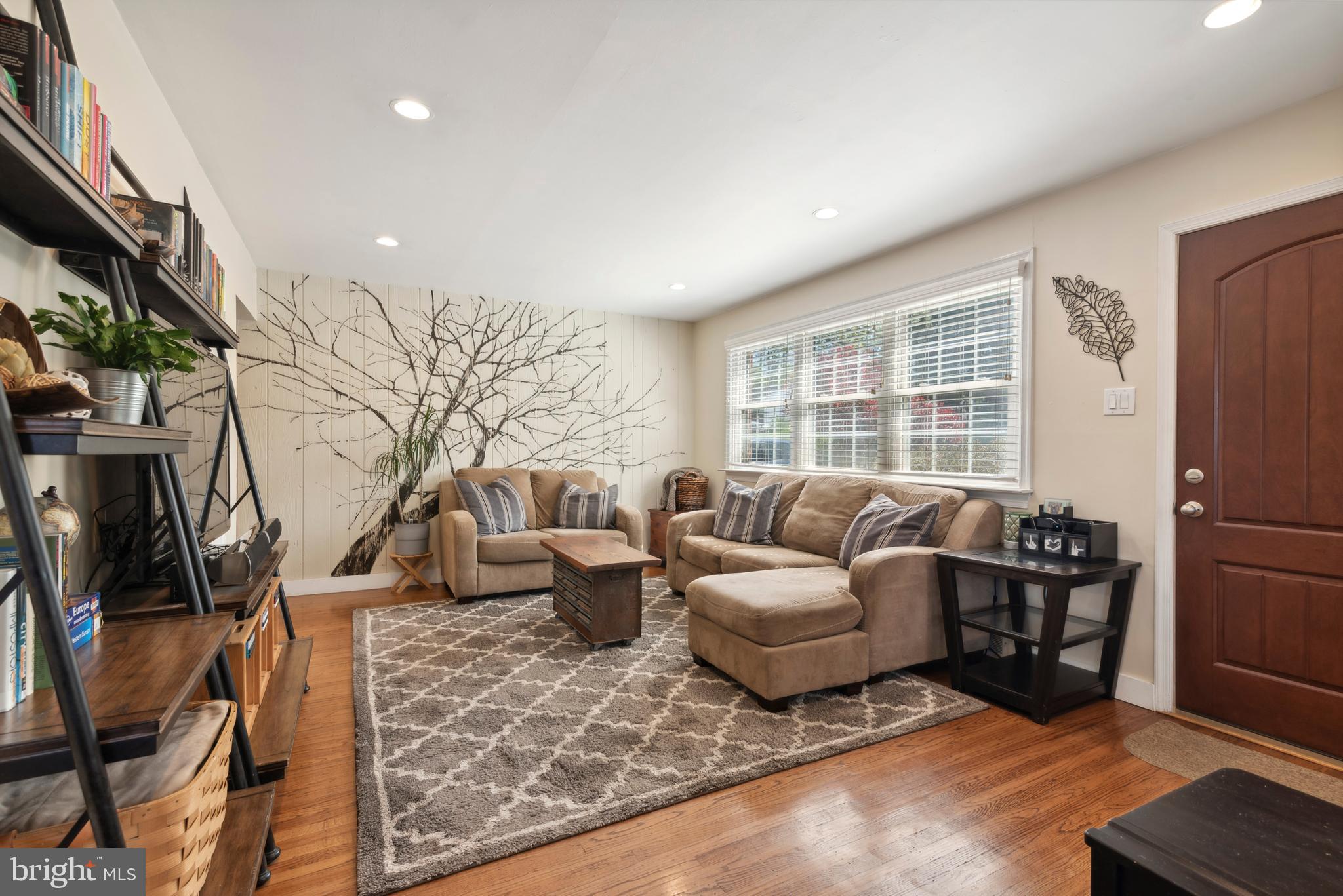 WILLOW WOODS - Residential