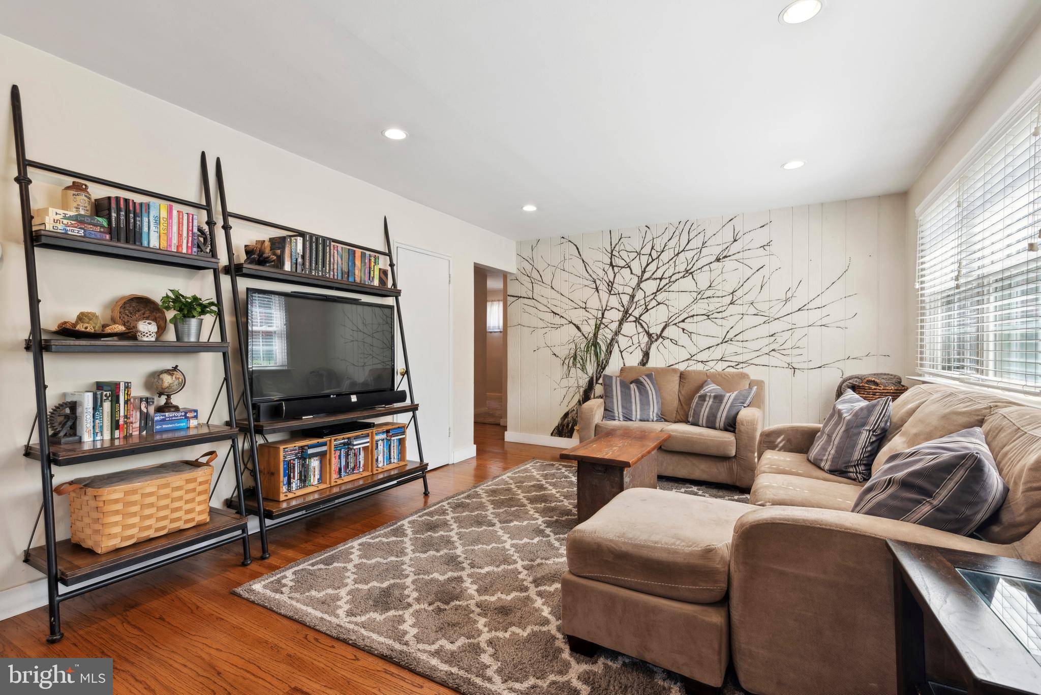 WILLOW WOODS - Residential