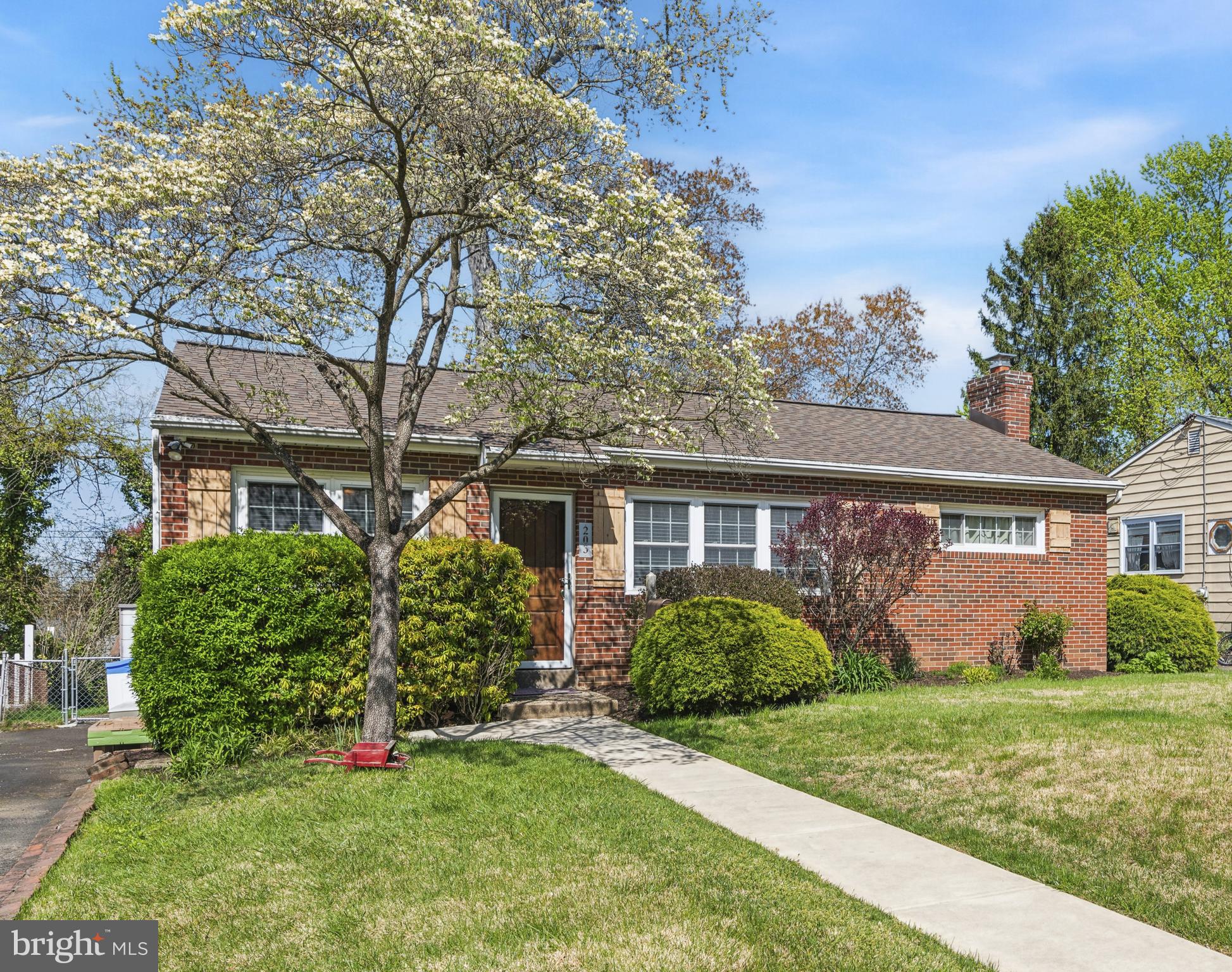 WILLOW WOODS - Residential