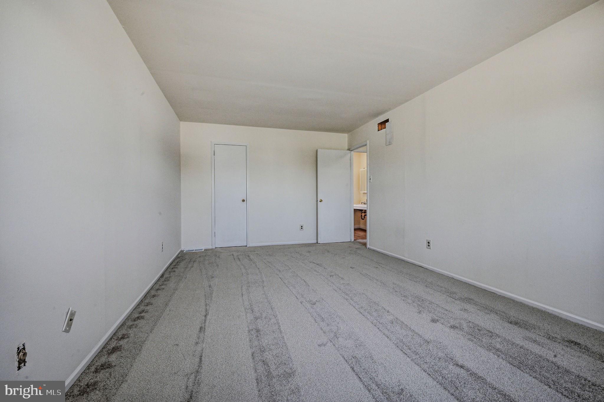 WHITE MARSH MDWS - Residential