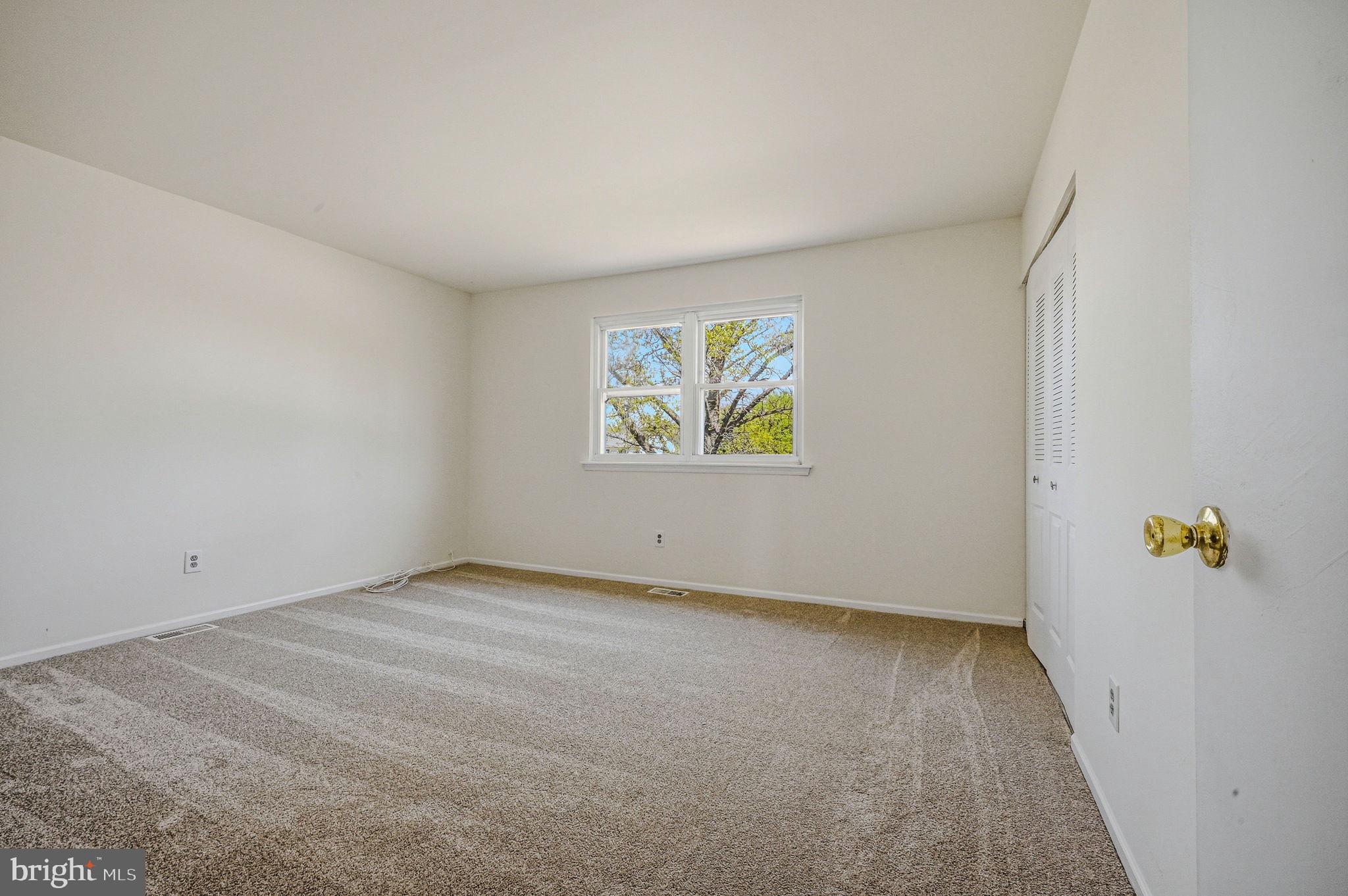 WHITE MARSH MDWS - Residential