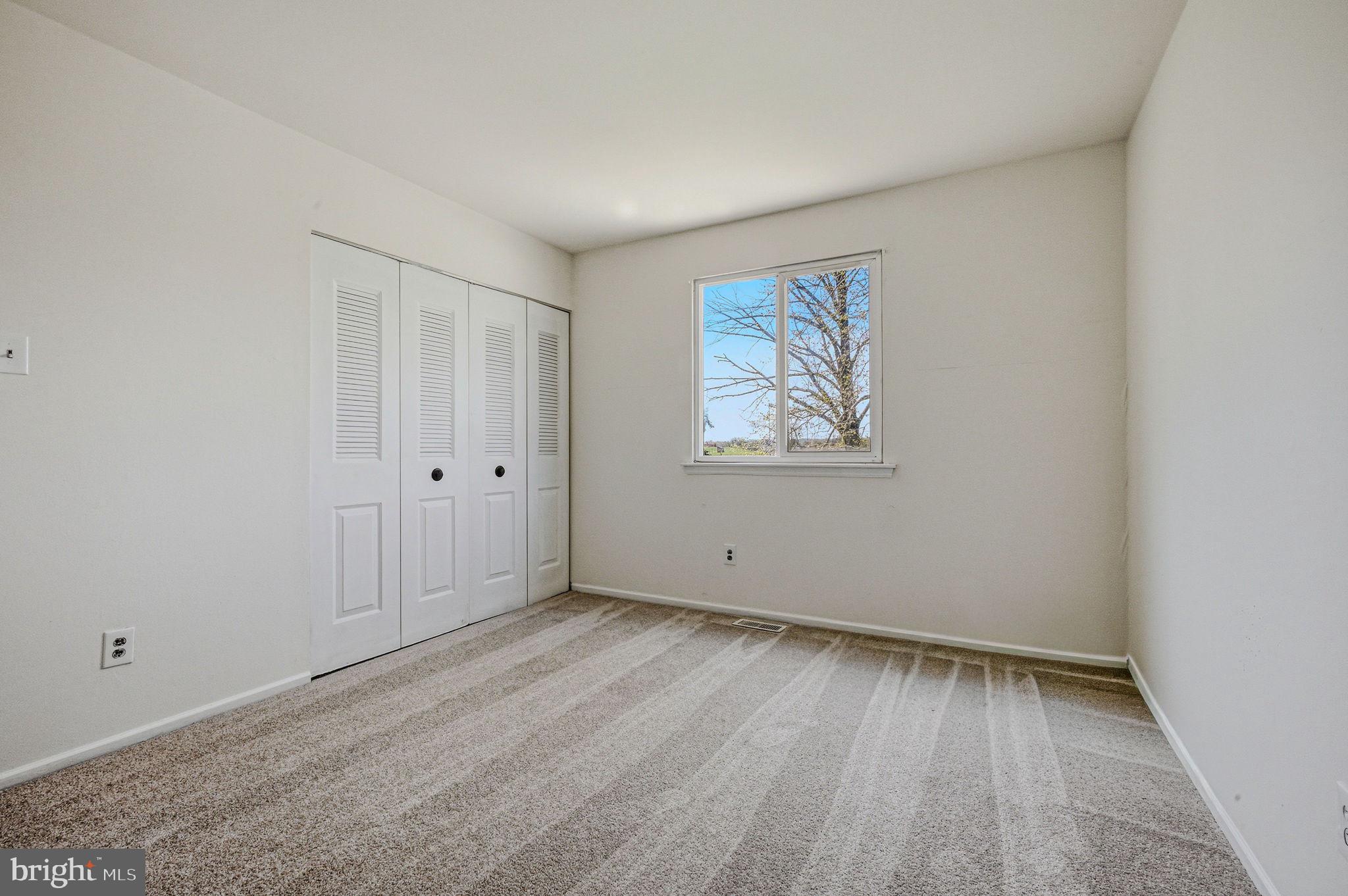 WHITE MARSH MDWS - Residential