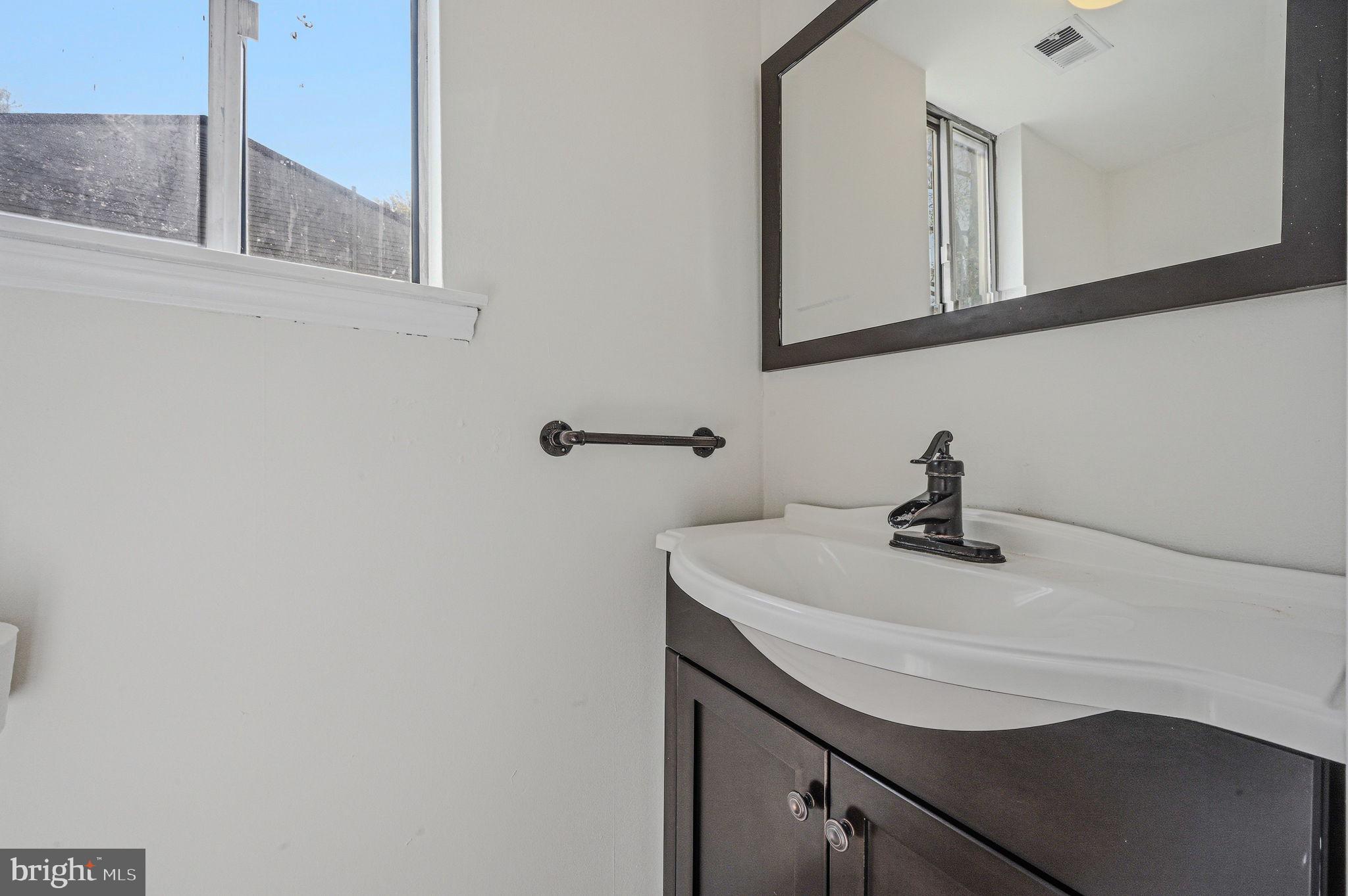 WHITE MARSH MDWS - Residential