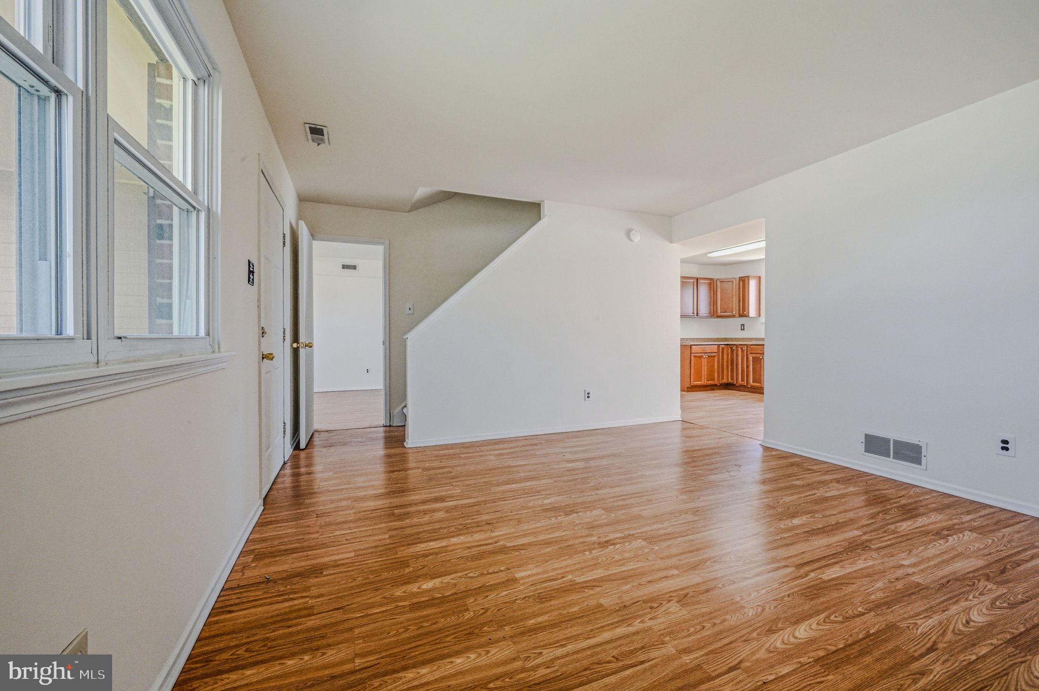 WHITE MARSH MDWS - Residential