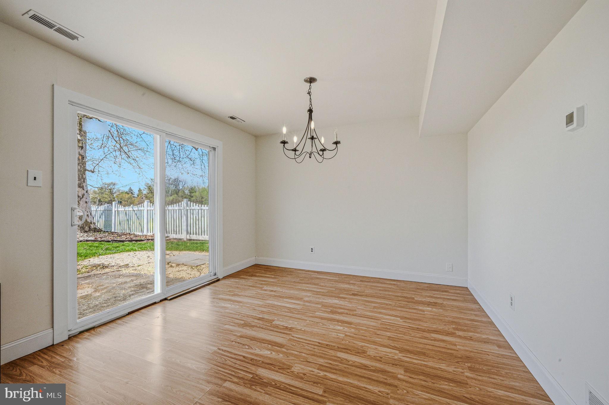 WHITE MARSH MDWS - Residential