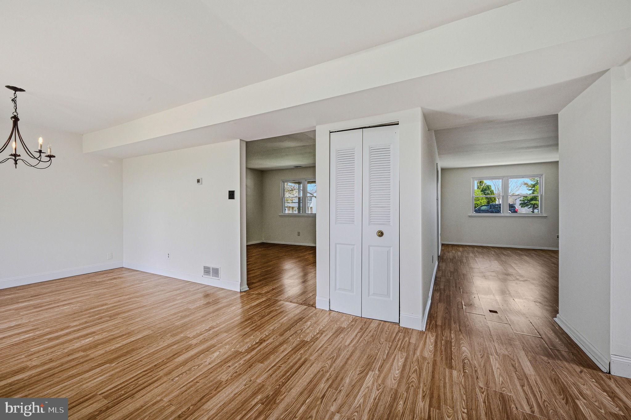 WHITE MARSH MDWS - Residential