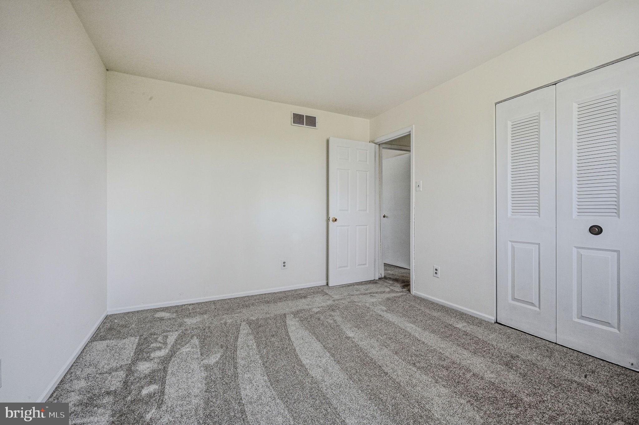 WHITE MARSH MDWS - Residential