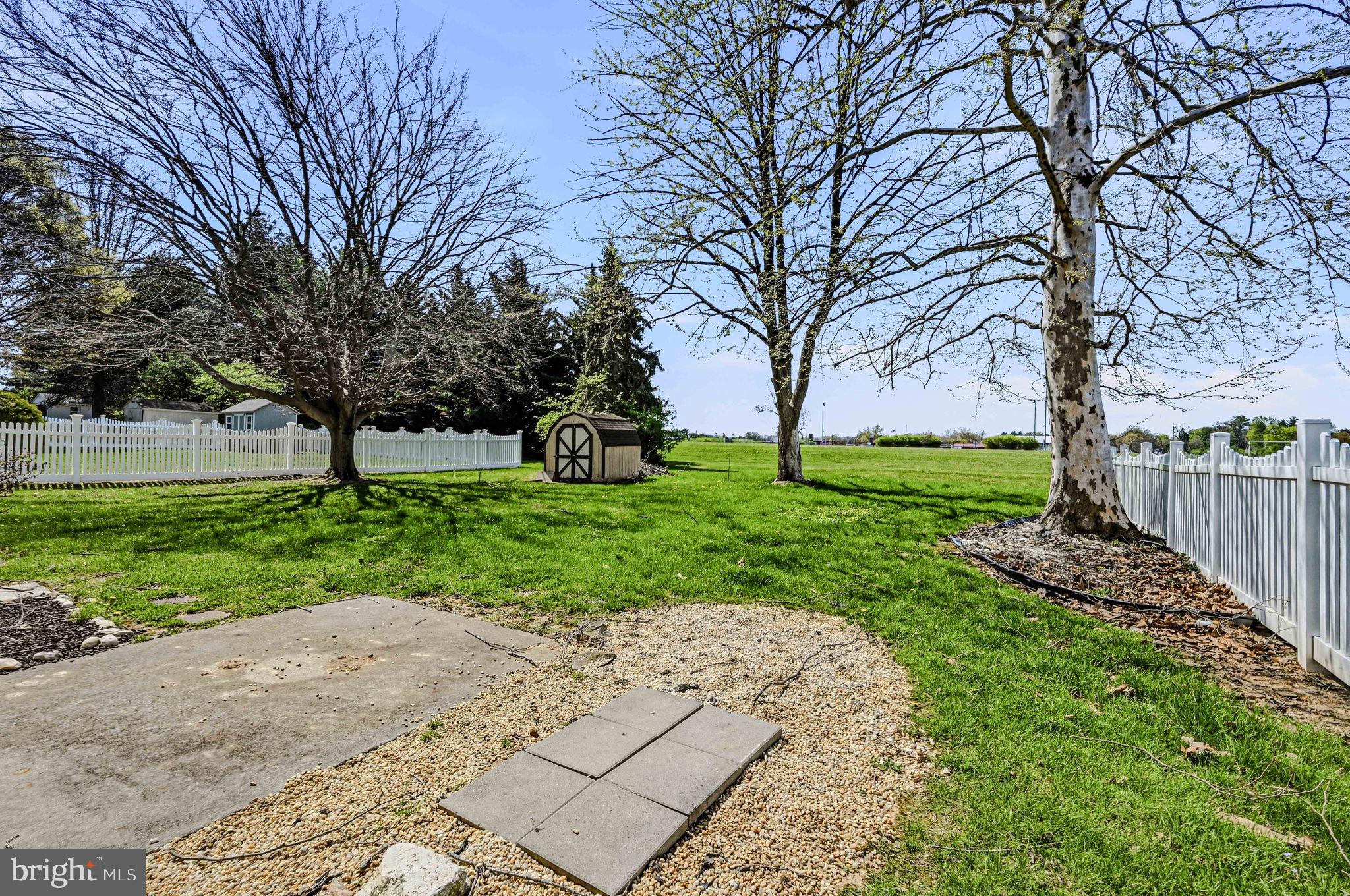 WHITE MARSH MDWS - Residential