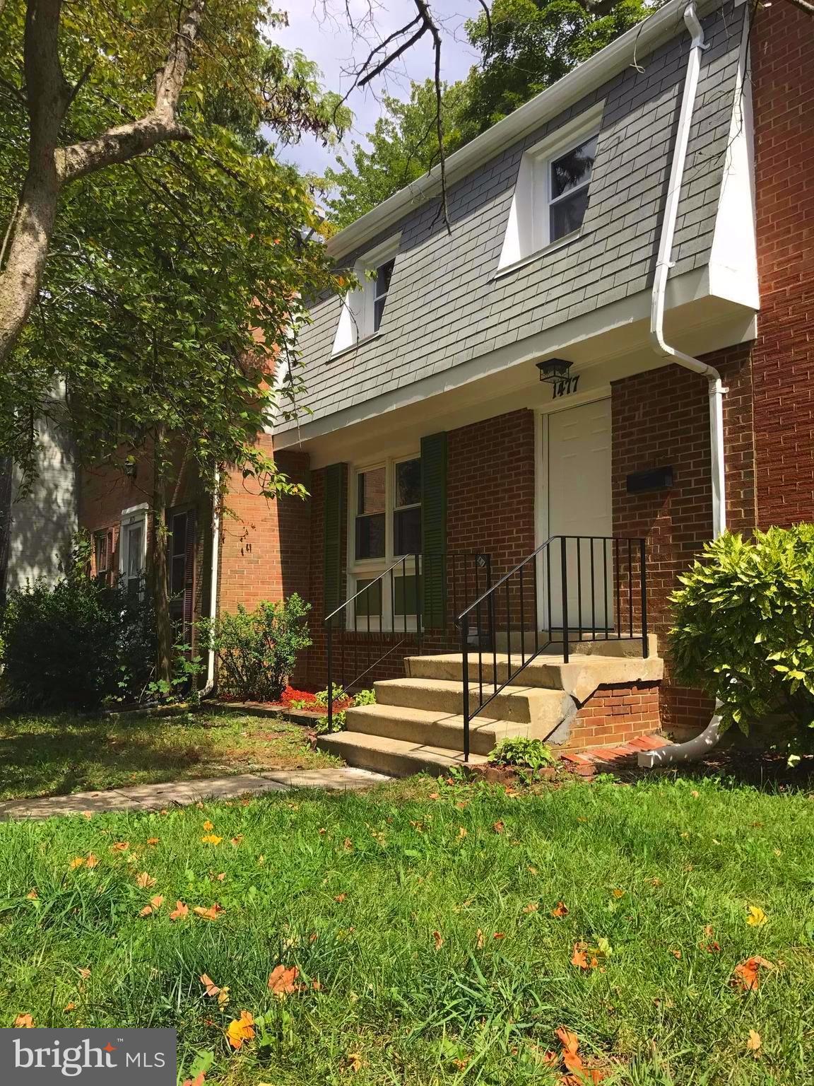 PINEWOOD HILL - Residential