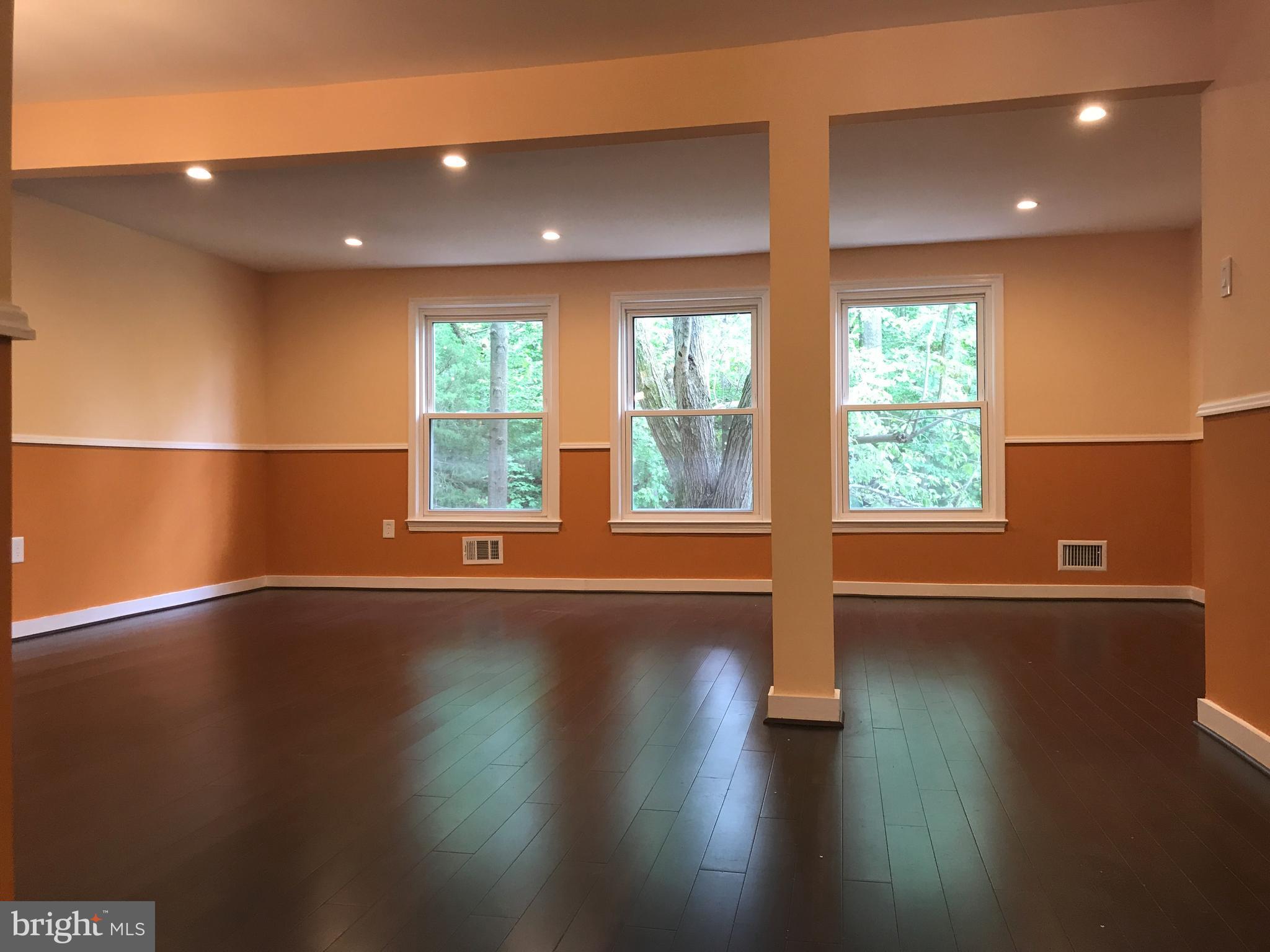 PINEWOOD HILL - Residential