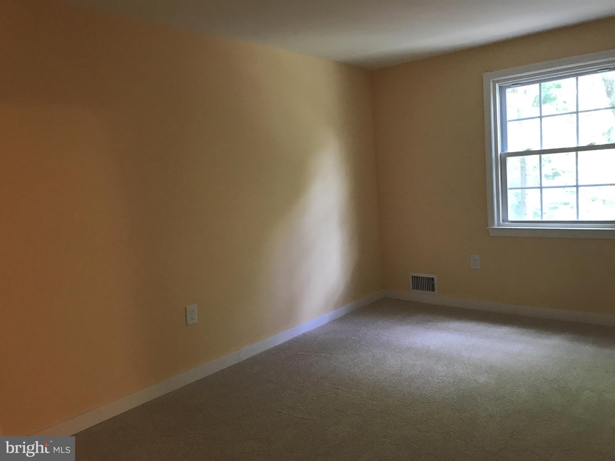 PINEWOOD HILL - Residential