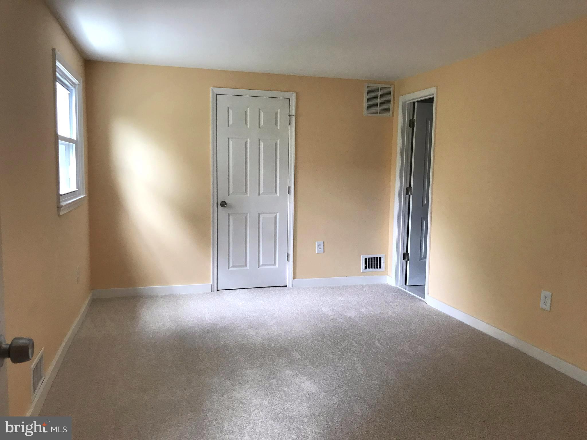 PINEWOOD HILL - Residential