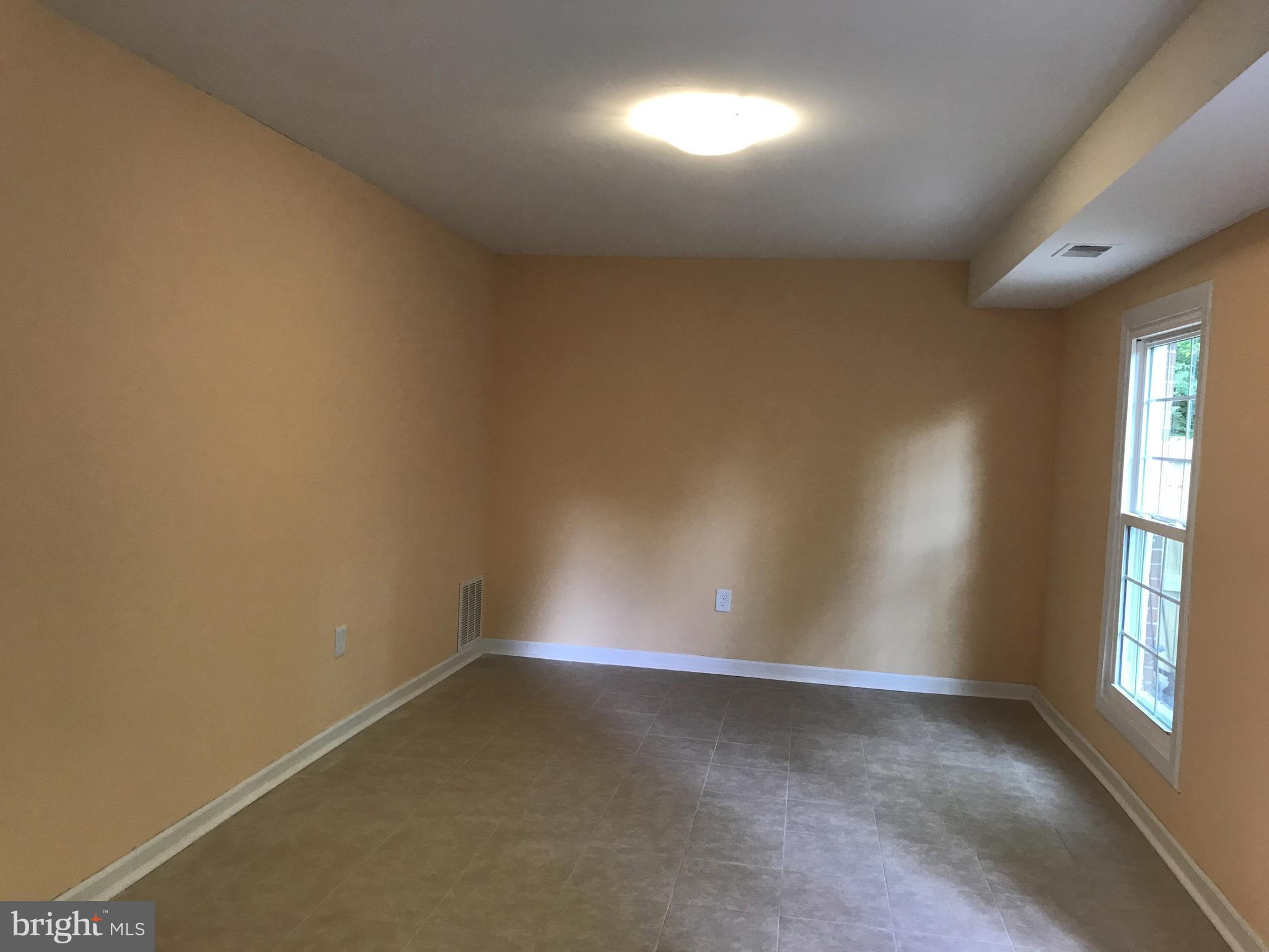 PINEWOOD HILL - Residential