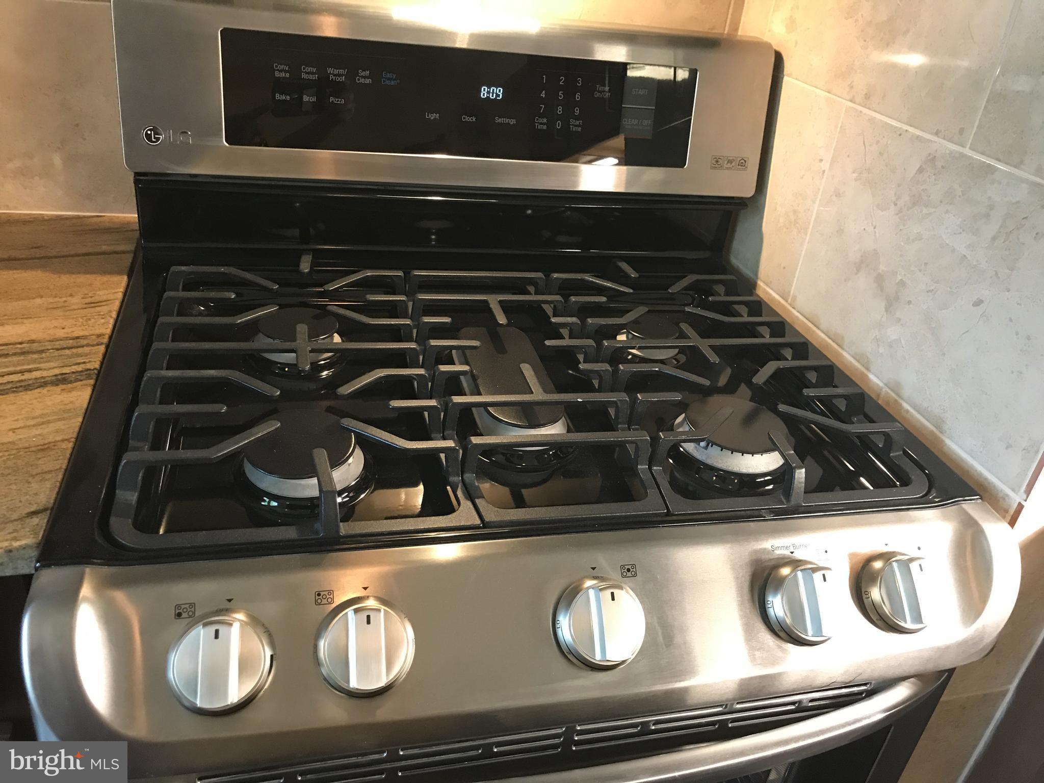 PINEWOOD HILL - Residential