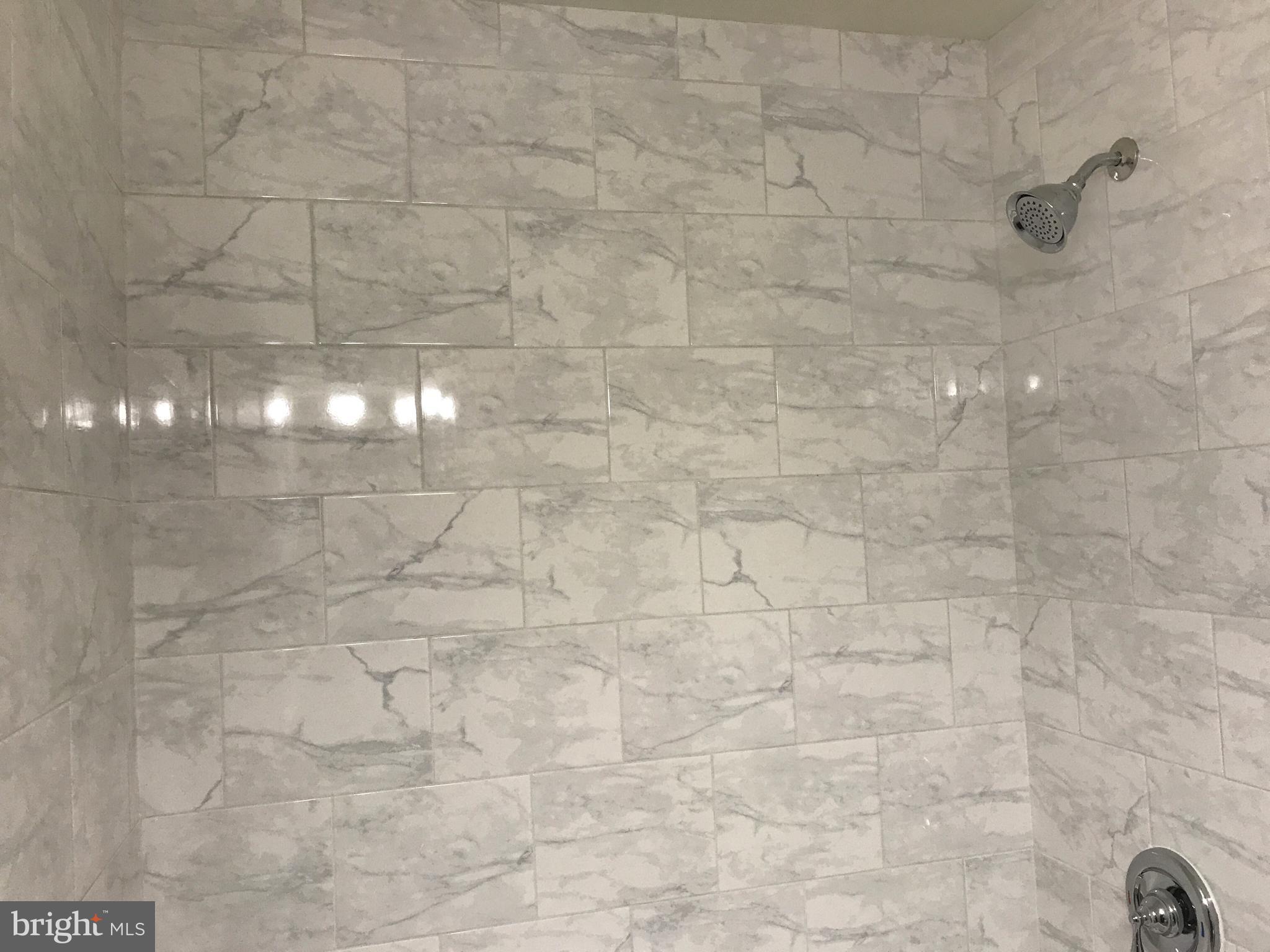 PINEWOOD HILL - Residential