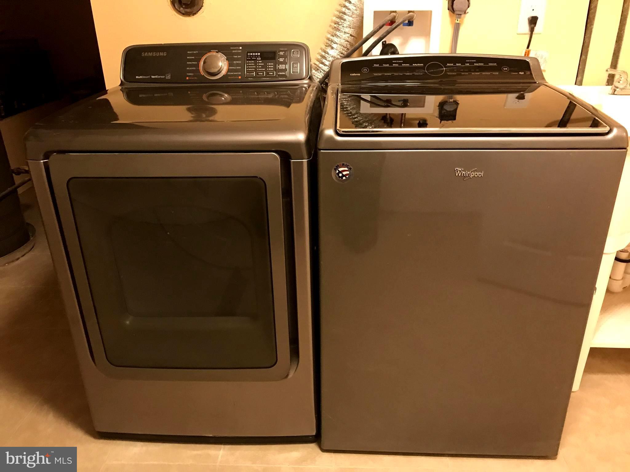 PINEWOOD HILL - Residential