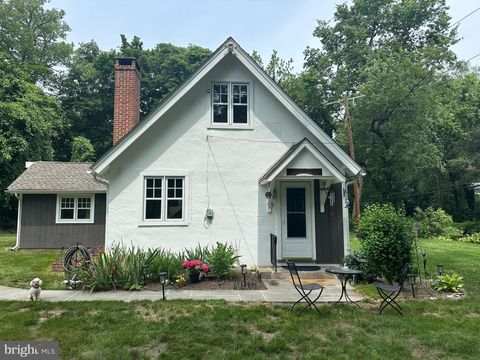 2598 RIVER ROAD NEW HOPE PA 18938