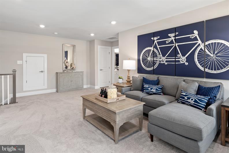 GILBERT MEADOWS - Residential